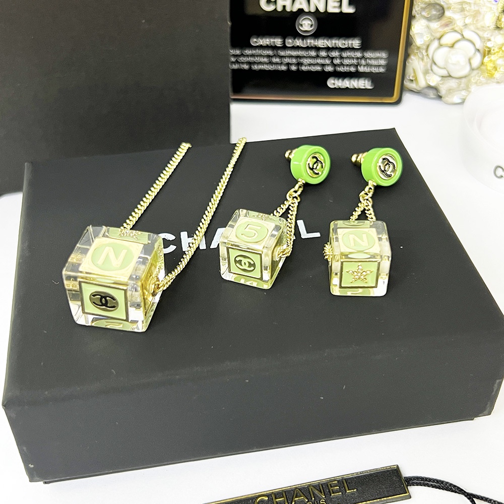 Chanel Earrings - Soul Replicas