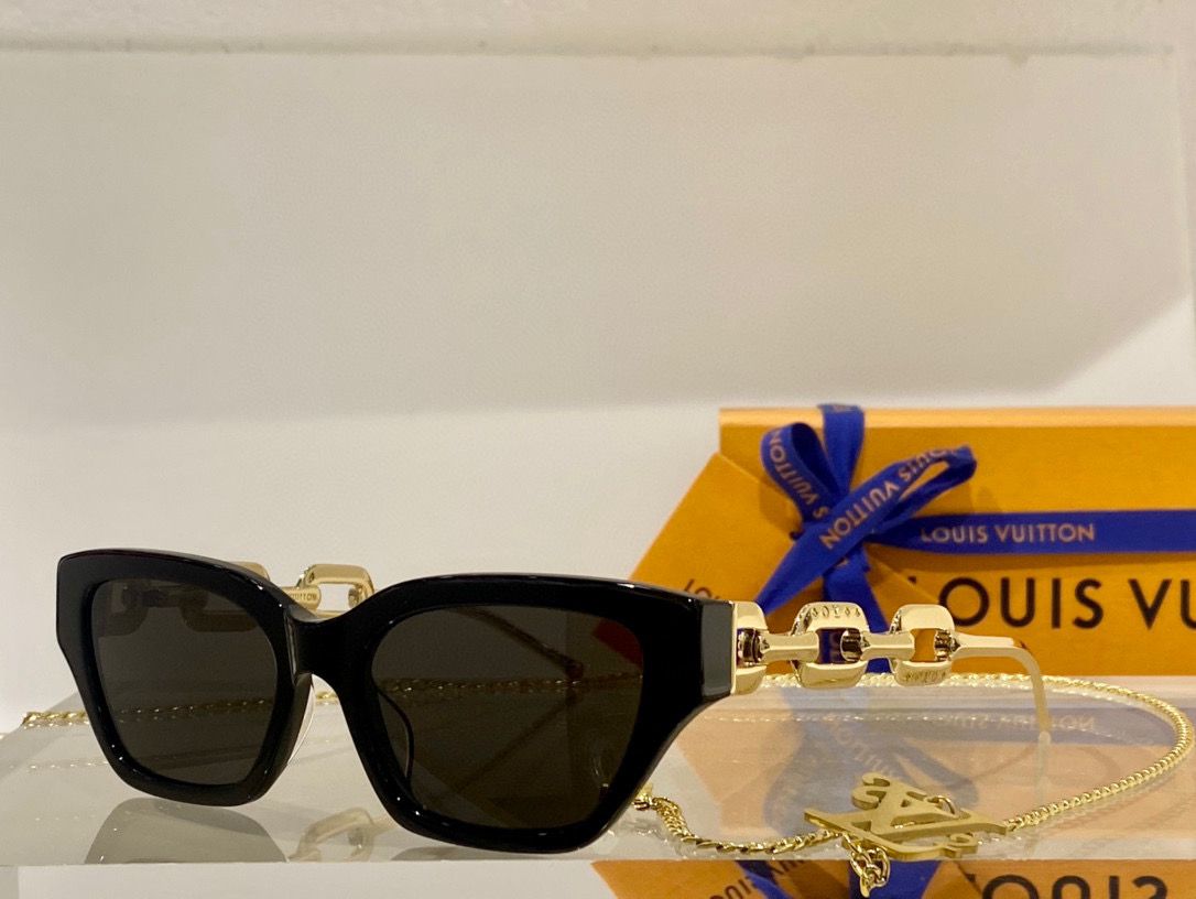 Louis Vuitton Edge Cat Eye Sunglasses - Soul Replicas