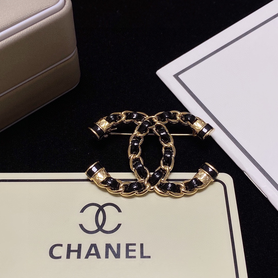 Chanel Brooch - Soul Replicas