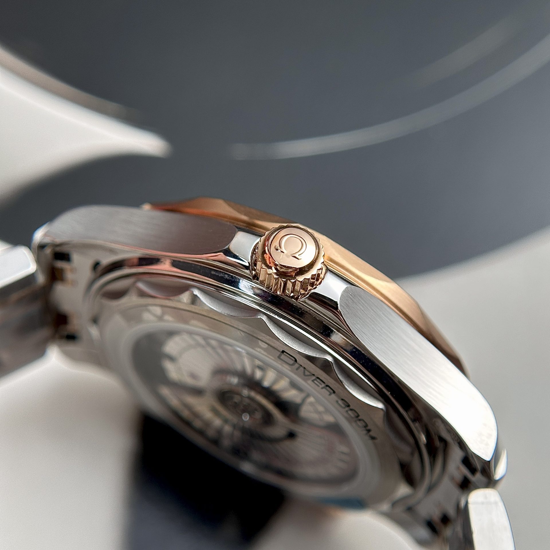 Omega Replica Watch Seamaster Demi Rose Gold Dial Blue VS Factory 42mm - Soul Replicas