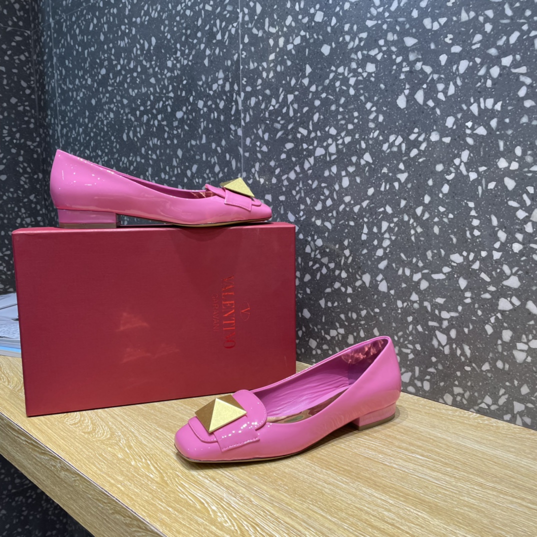 Valentino Garavani One Stud Patent Ballet Flats Pink For Women - Soul Replicas