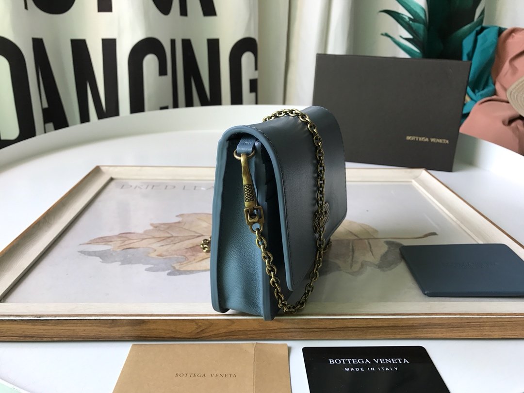 Bottega Veneta Crossbody Blue. For Women. Women-s Bags 6.9in/17.5cm - Soul Replicas