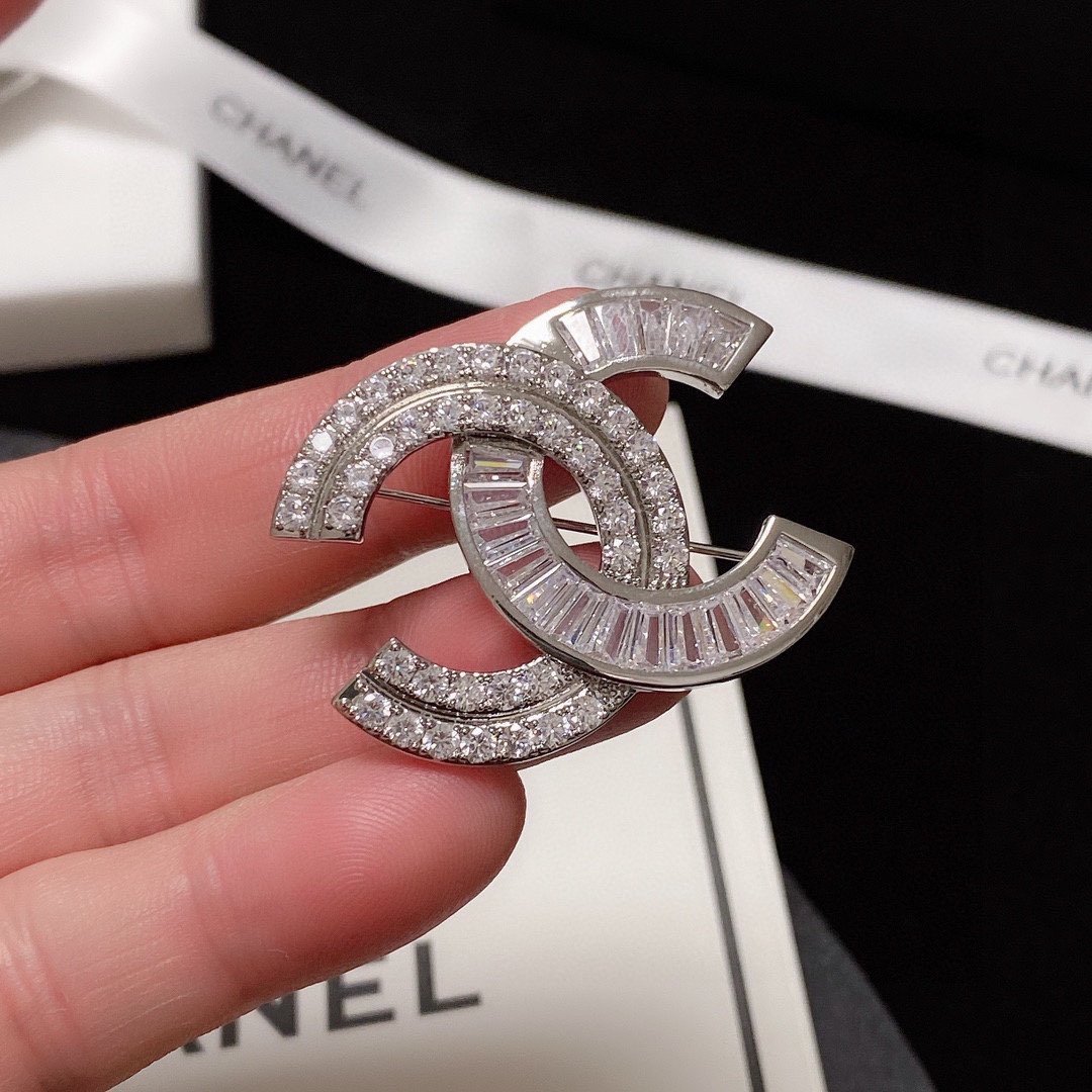 Chanel Brooch - Soul Replicas