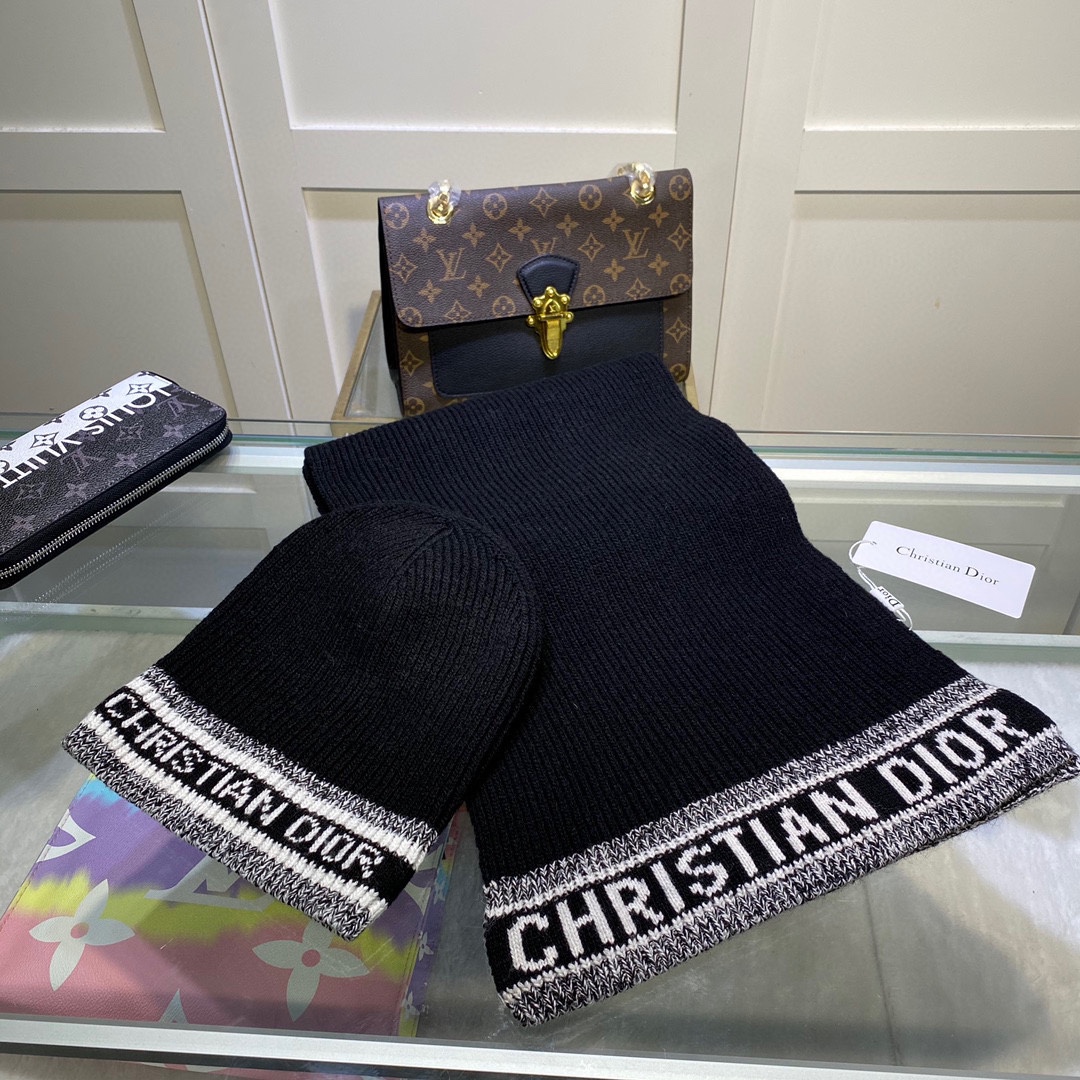 Dior Pompom Beanie & Scarf Set In Black - Soul Replicas