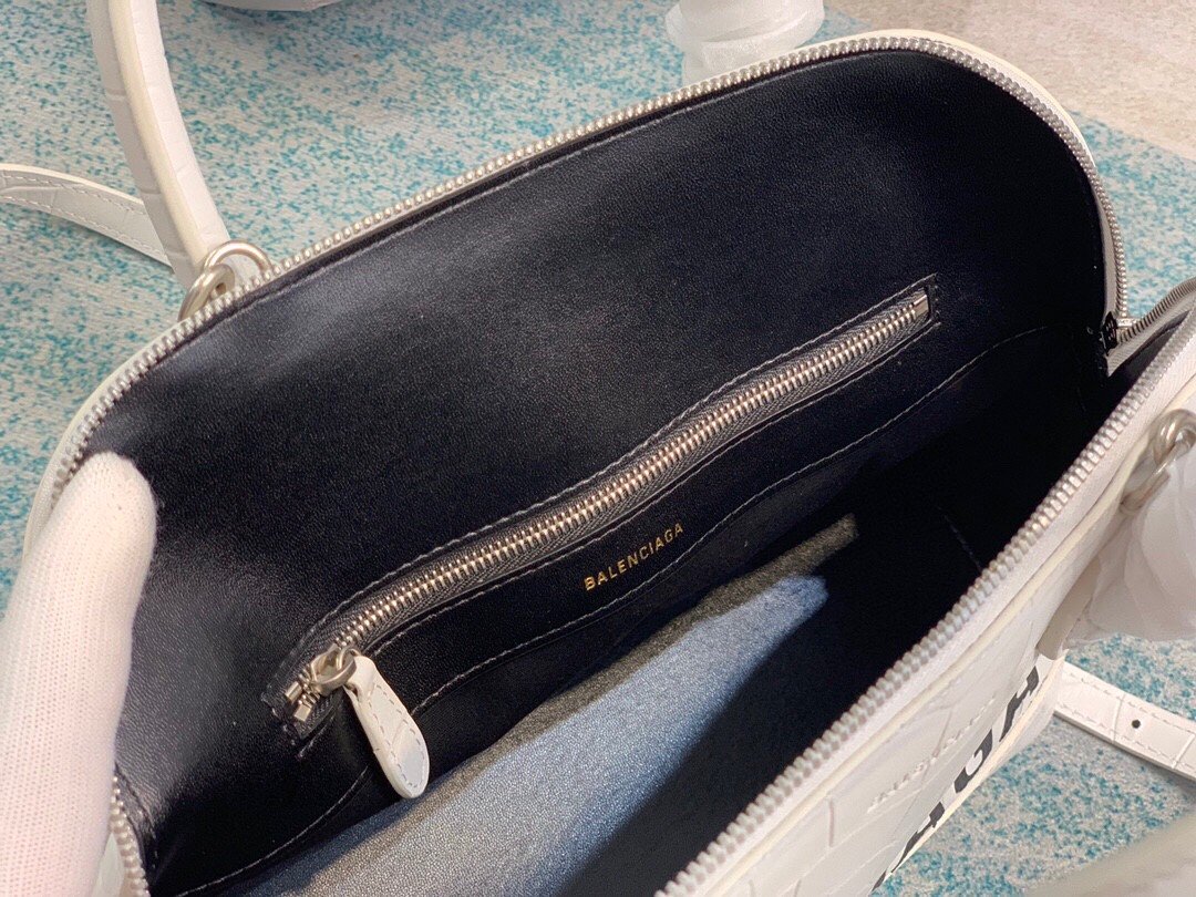 Balenciaga Ville XXS Handbag In White. For Women. Women-s Bags 8.6in/22cm - Soul Replicas