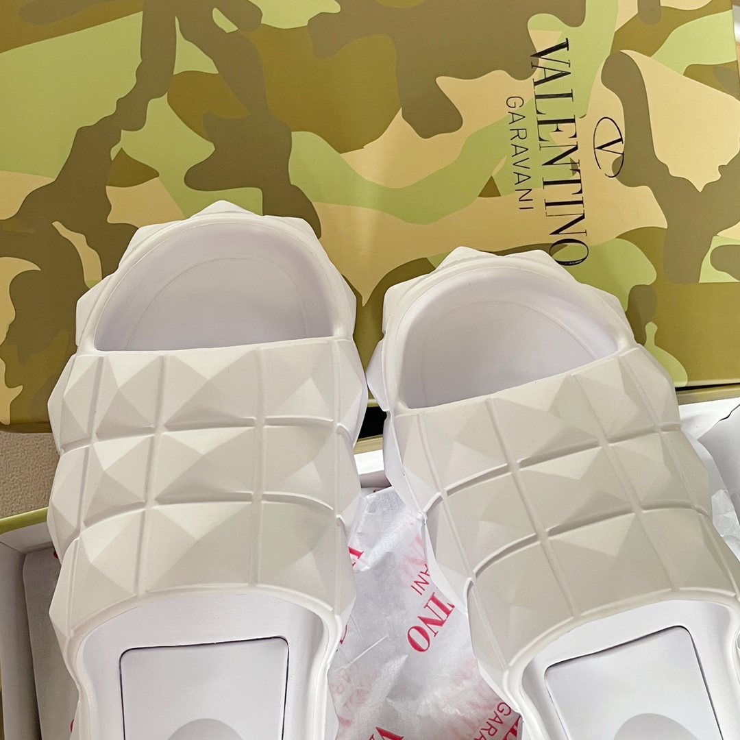 Valentino Garavani Roman Stud Turtle Rubber Slide White For Women - Soul Replicas
