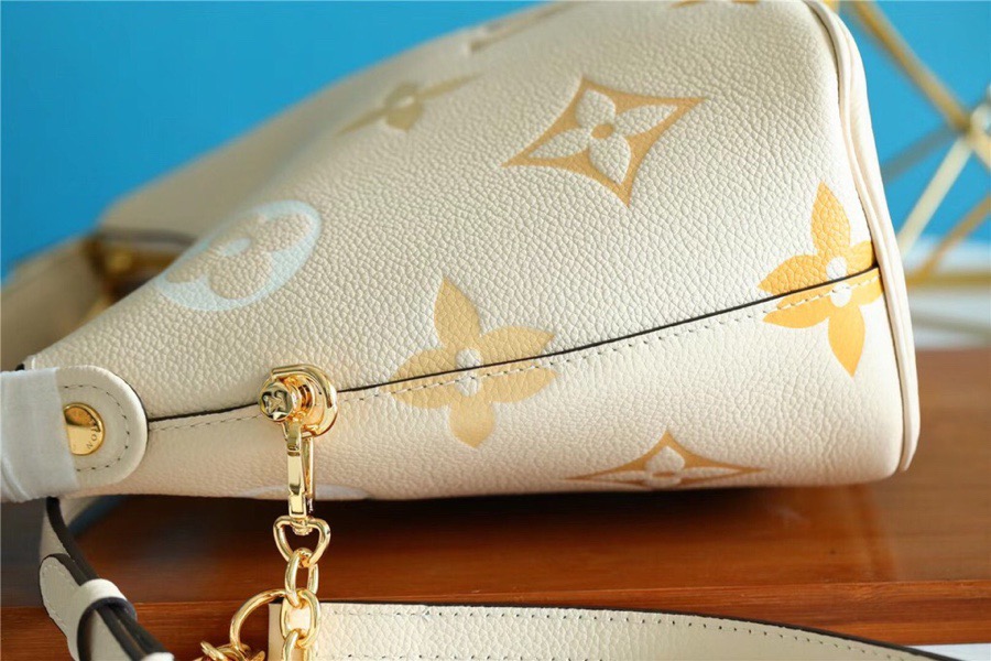 Louis Vuitton Neverfull MM Monogram Canvas Beige For Women. Women-s Handbags. Shoulder and Crossbody Bags 9.4in/24cm LV  - Soul Replicas