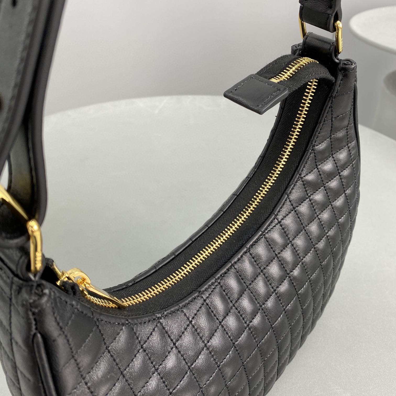 Celine Ava Bag Black For Women 9in/23.5cm - Soul Replicas