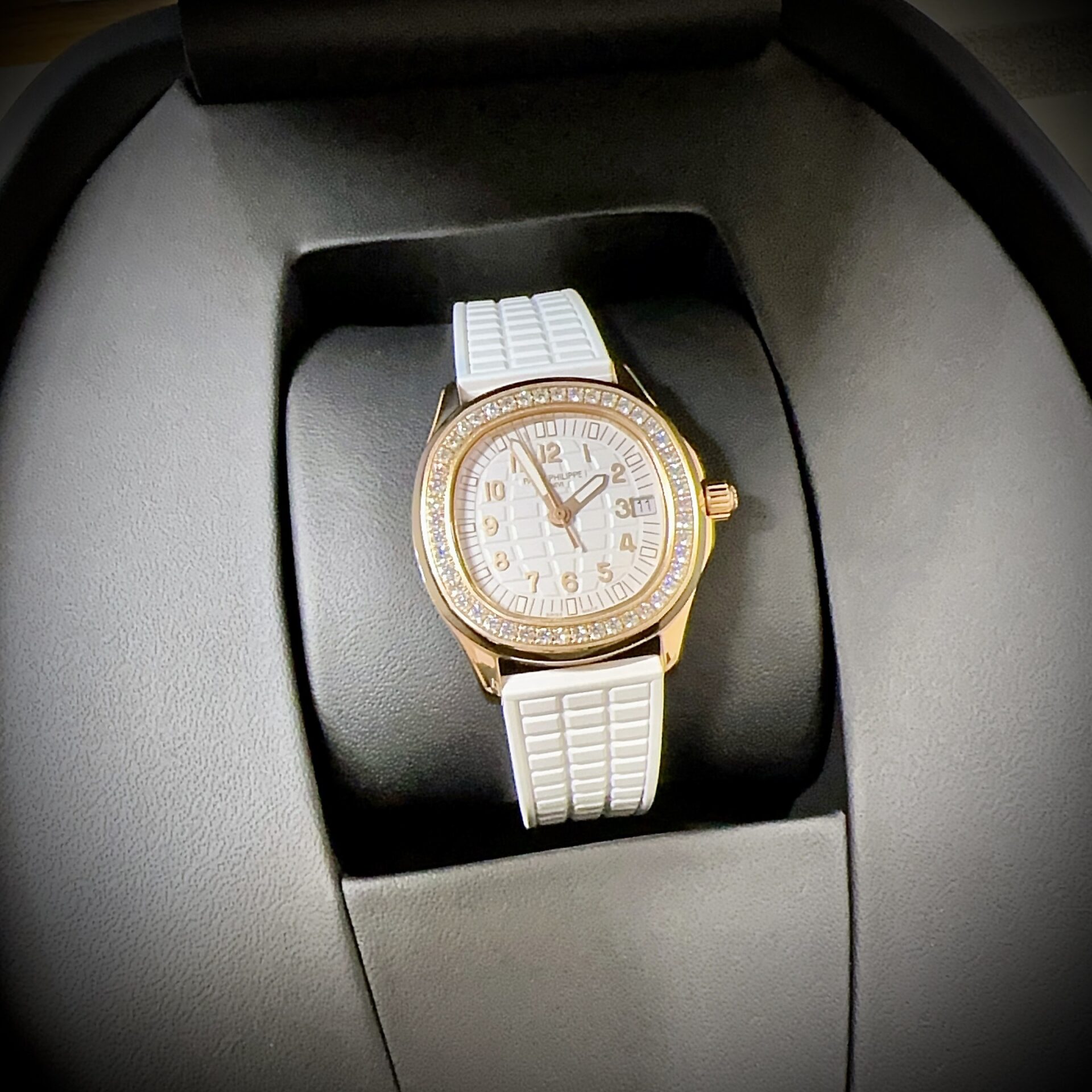 Patek Philippe Aquanaut 5067R Replica Watch White PP Factory 35.6mm - Soul Replicas