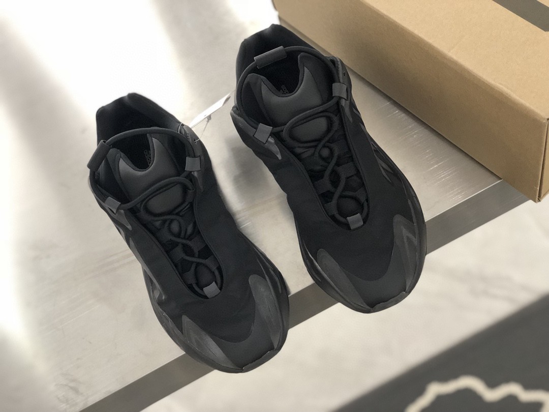 Adidas YZ Boost 700 MNVN Black For Women FV4440 - Soul Replicas