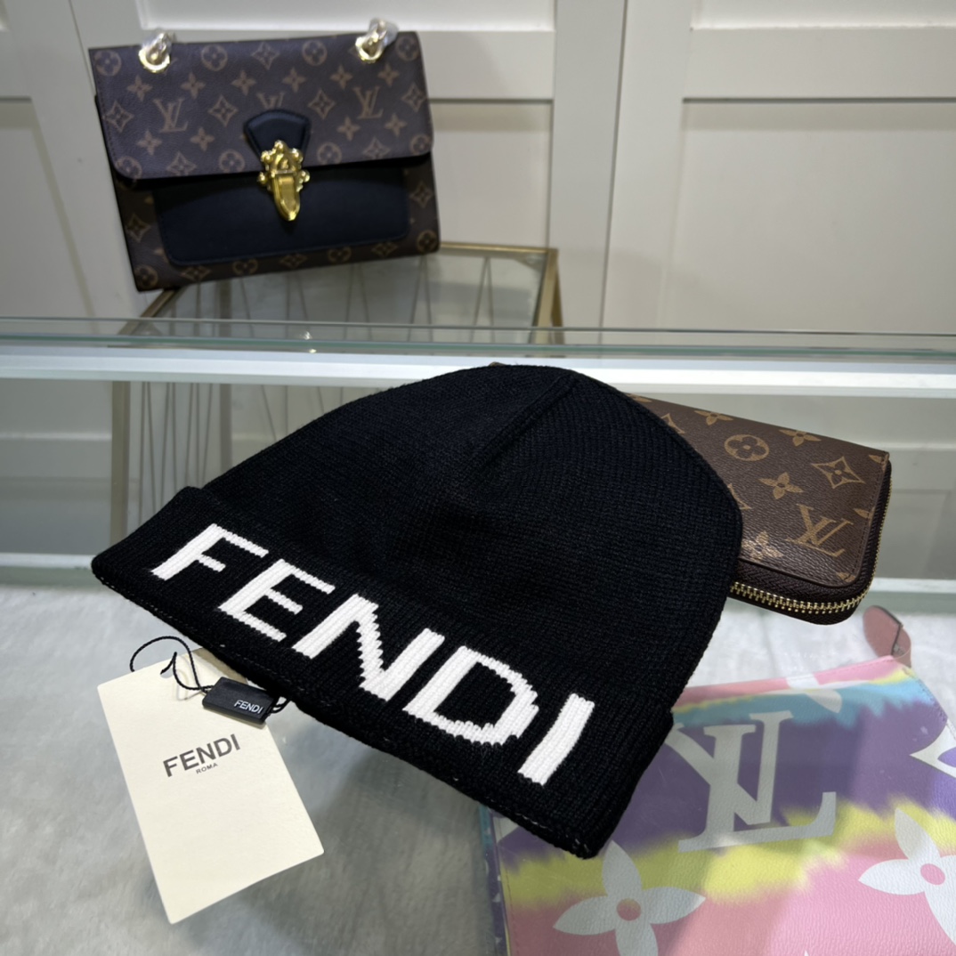 Fendi Beanie In Black - Soul Replicas