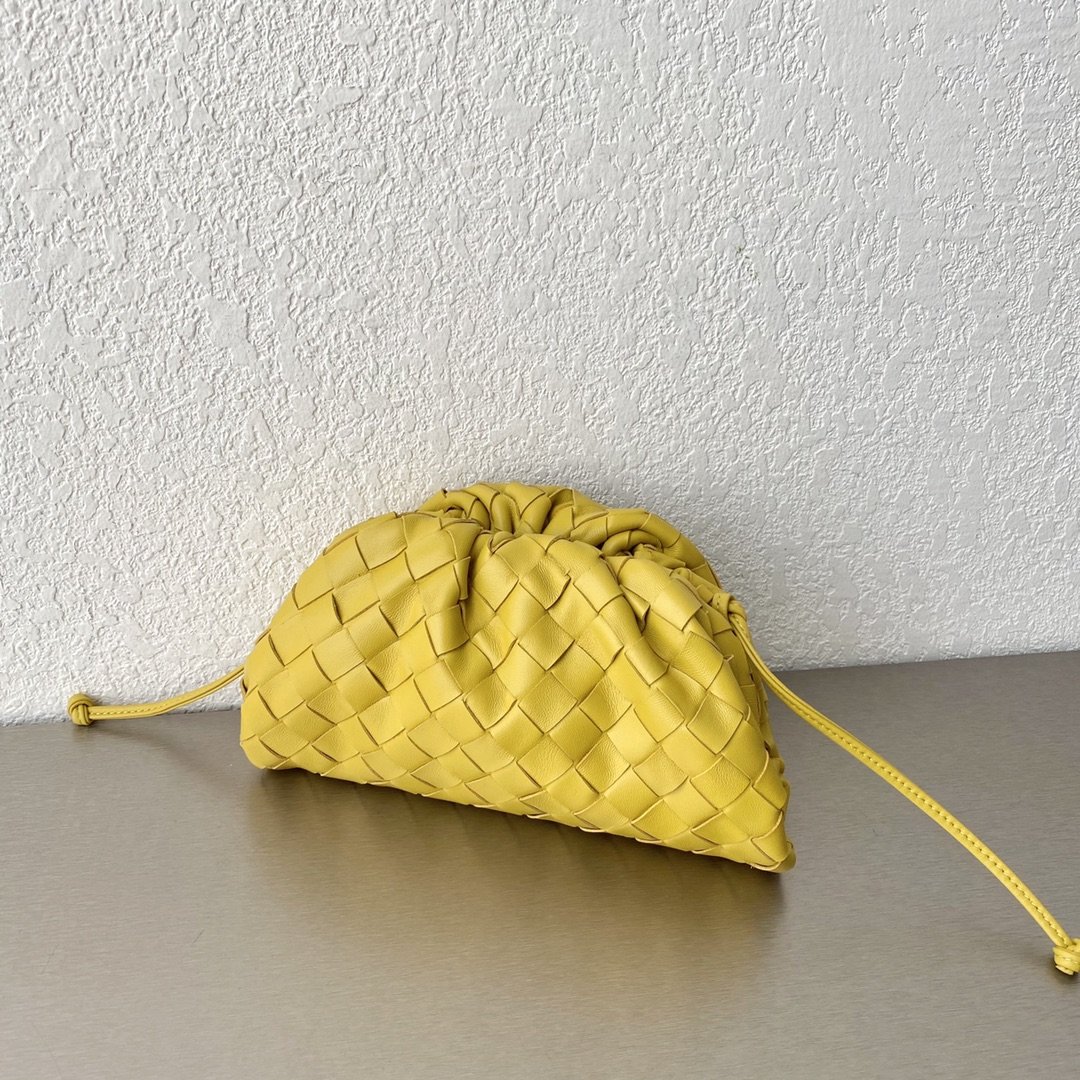 Bottega Veneta Mini Pouch Kiwi. For Women. Women-s Bags 8.6in/22cm 585852VCPP13520 - Soul Replicas