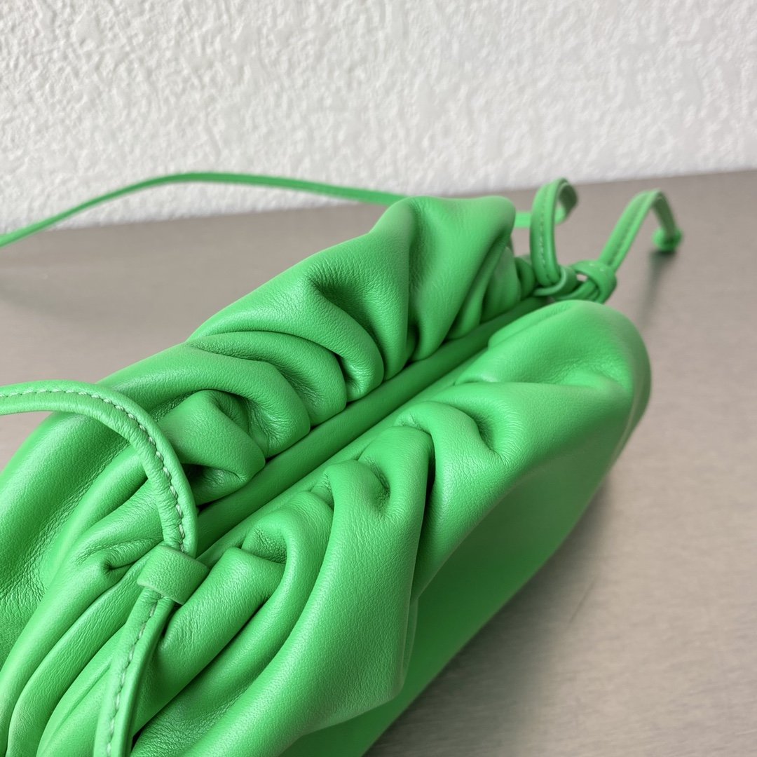 Bottega Veneta Mini Pouch Green. For Women. Women-s Bags 8.7in/22cm 585852V1BW03724 - Soul Replicas