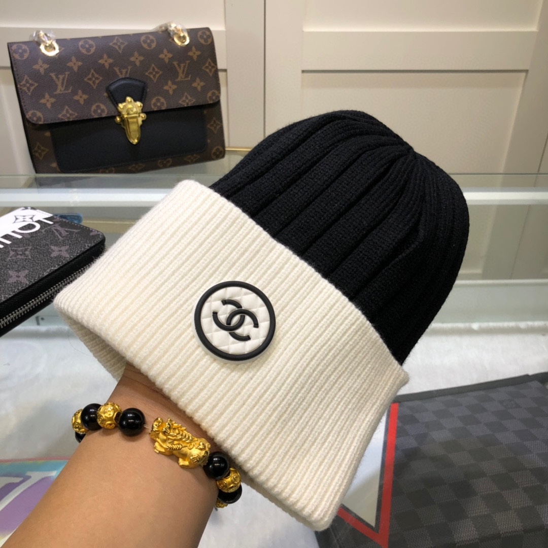 Chanel Beanie In Black & White - Soul Replicas