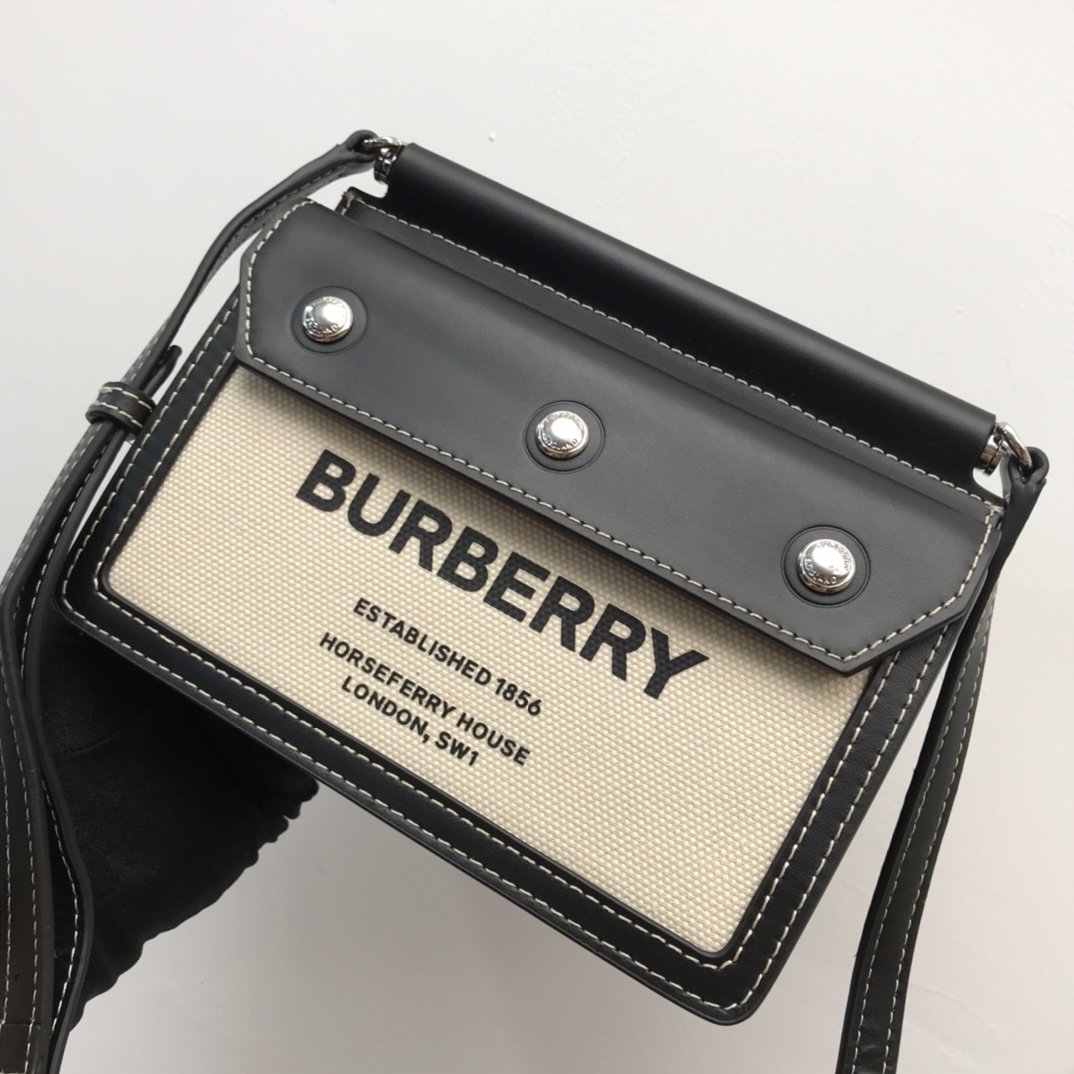 Burberry Mini Horseferry Print Title Bag With Pocket Detail For Women. Women-s Bags 7.5in/19cm - Soul Replicas