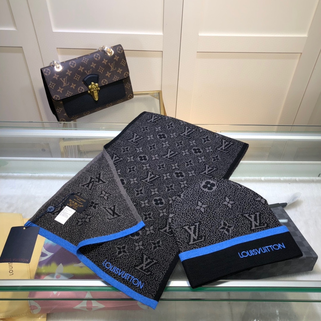 Louis Vuitton Beanie & Scarf Set In Black - Soul Replicas
