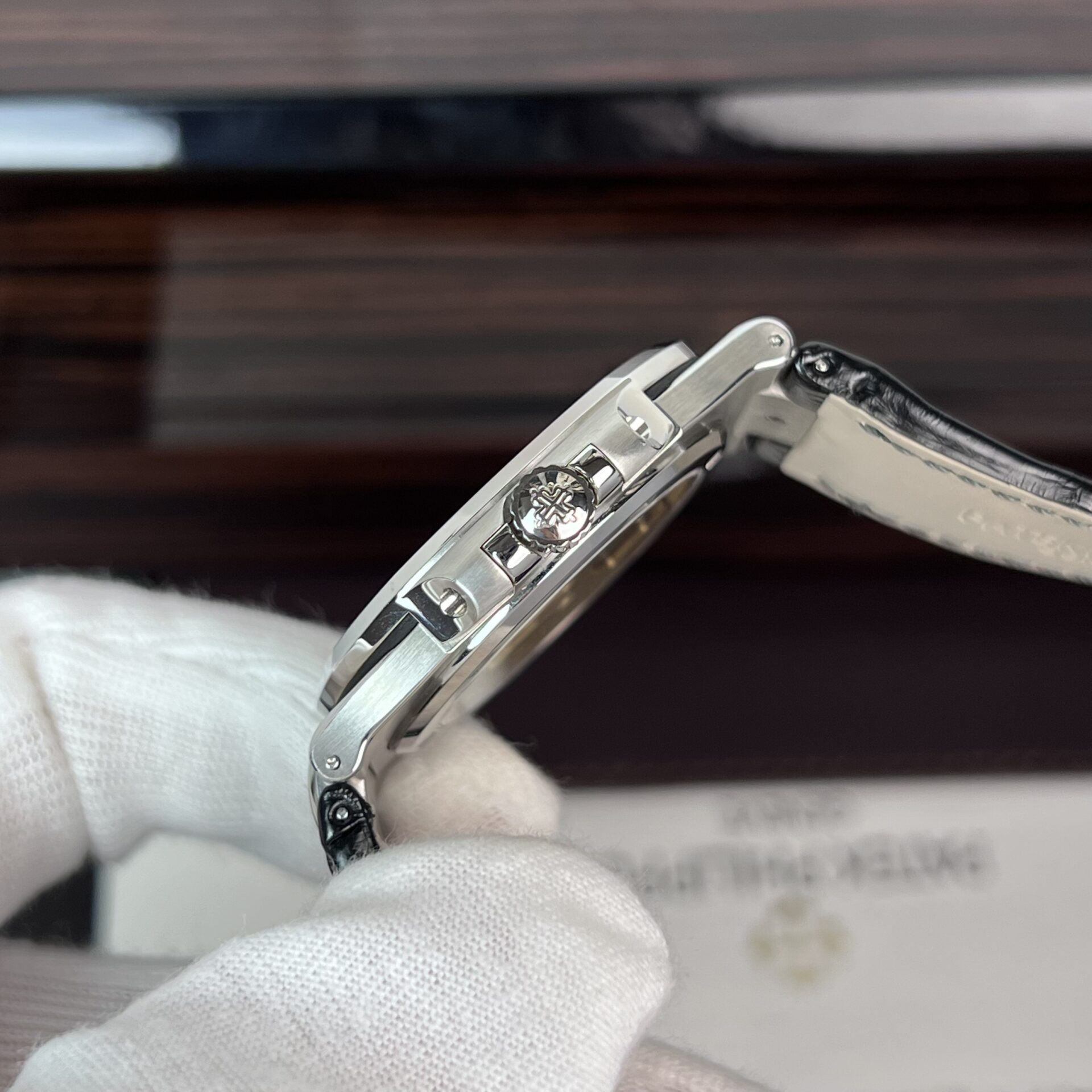 Patek Philippe Nautilus 5723 Replica 1:1 Watch Leather Strap Dark Blue Dial 40mm - Soul Replicas