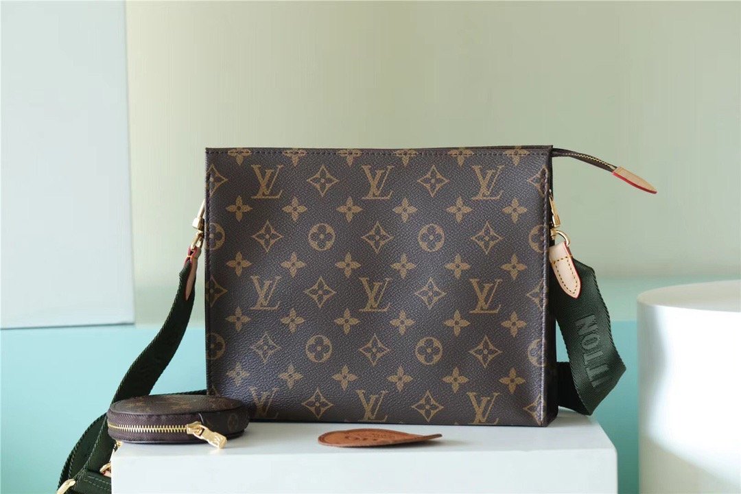 Louis Vuitton Pochette Double Monogram Canvas For Women. Women's Bags. Shoulder And Crossbody Bags 10.2in/26cm LV - Soul Replicas