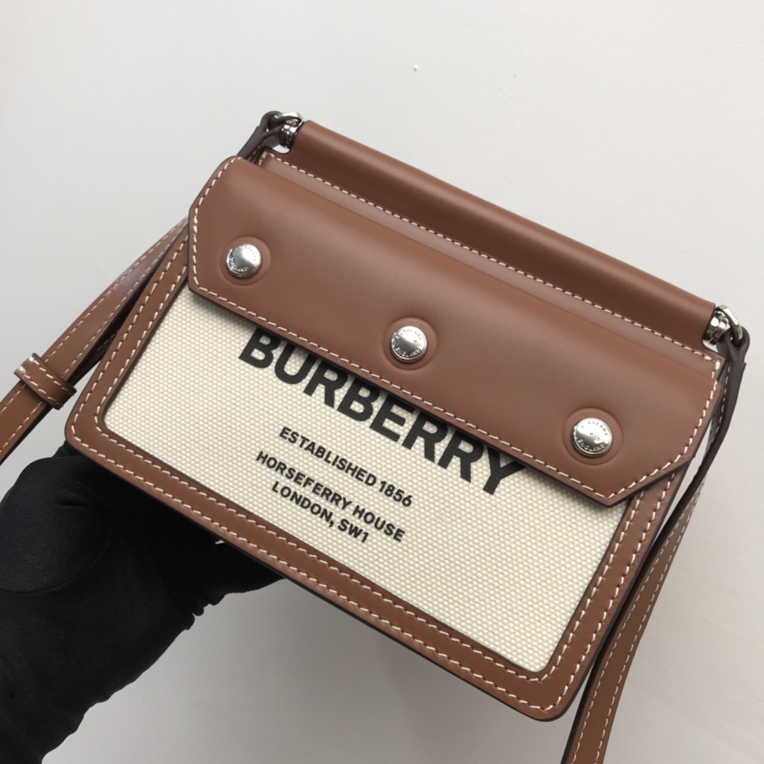 Burberry Mini Horseferry Print Title Bag With Pocket Detail Malt Brown For Women. Women-s Bags 7.5in/19cm 80146111 - Soul Replicas
