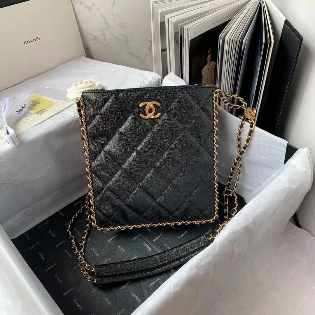 ChanelSmall Shopping Bag Black For Women. Women-s Bags 9in/23cm AS3470 B08850 94305 - Soul Replicas