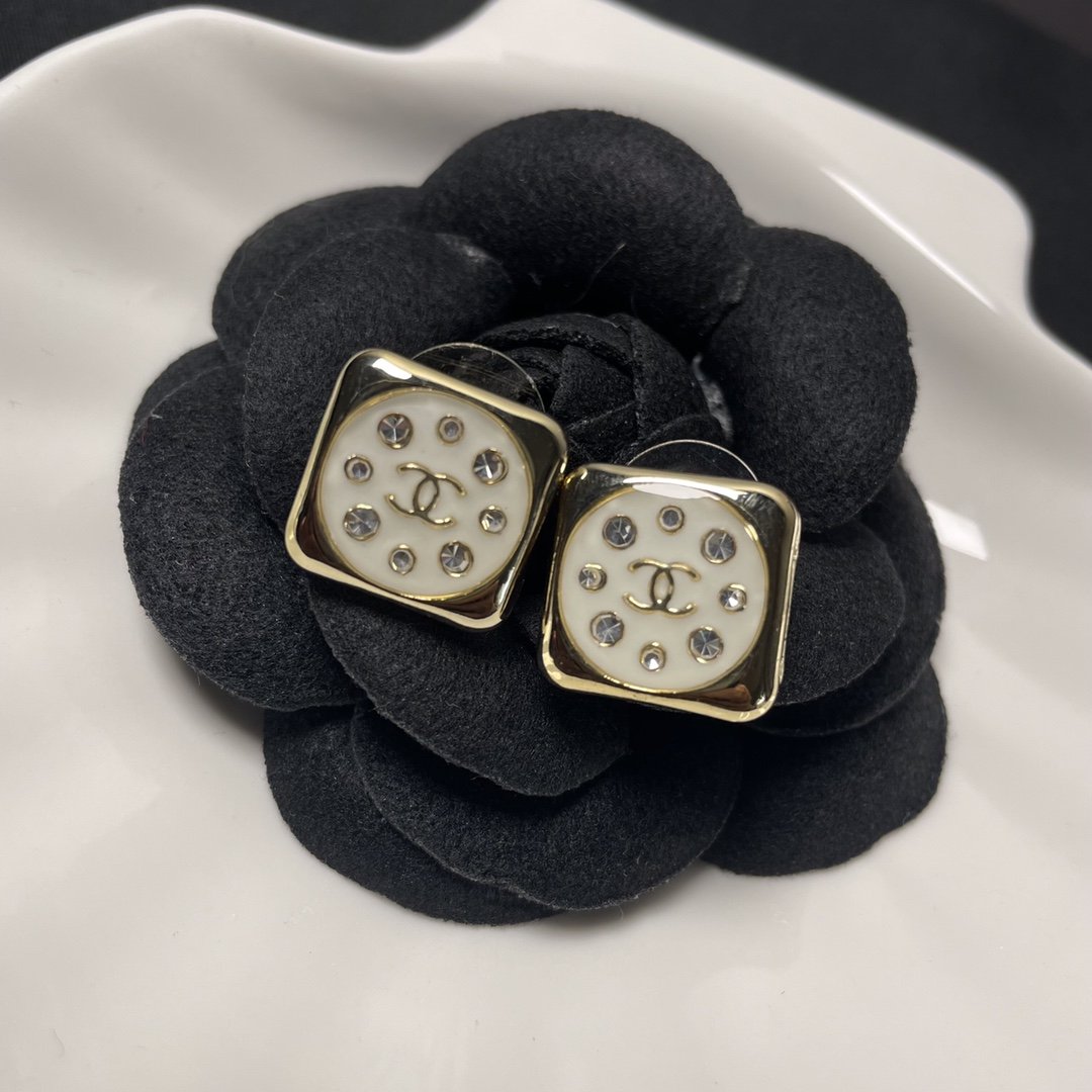 Chanel Earrings - Soul Replicas