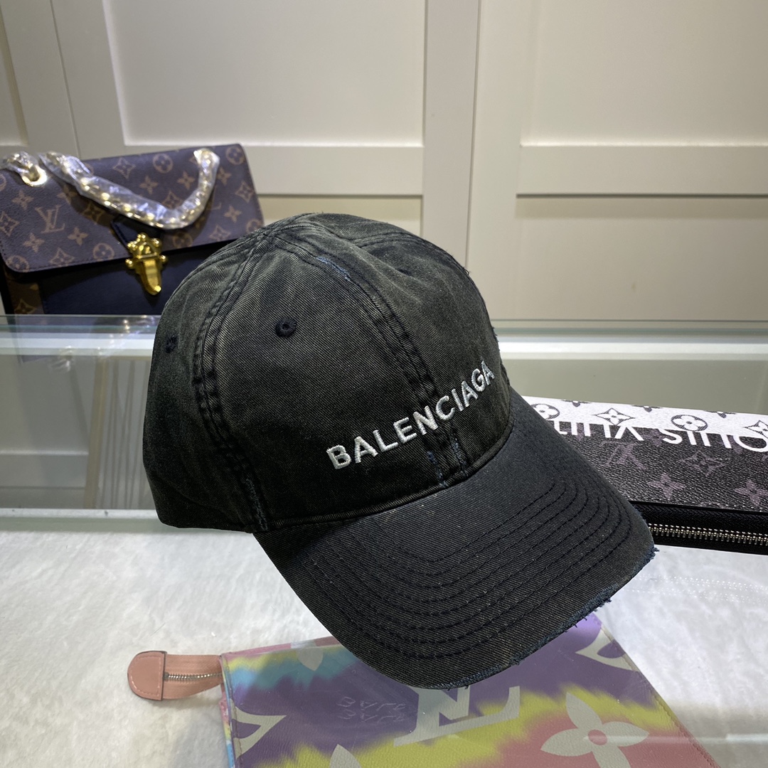Balenciaga Logo Front Cap In Black - Soul Replicas