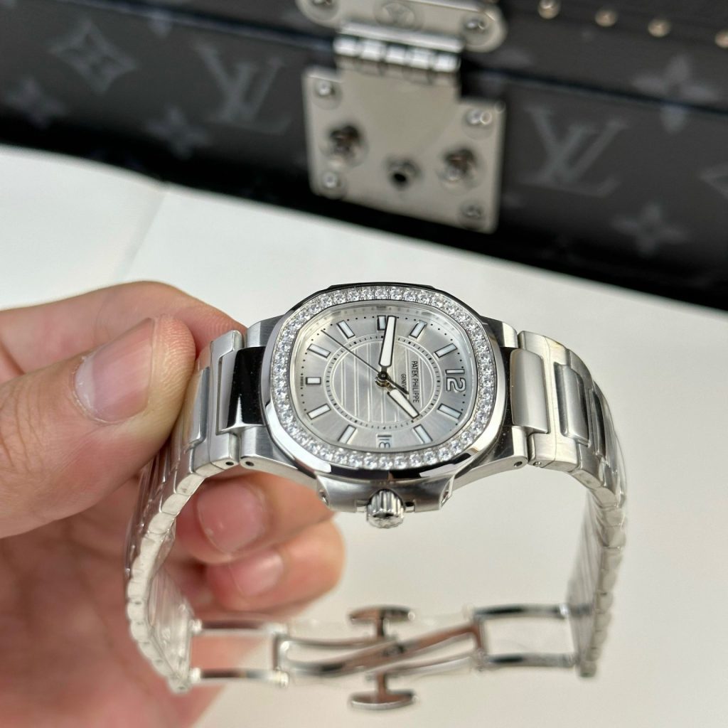 Patek Philippe Clone Watch Nautilus 7010 Womens White Dial 32mm - Soul Replicas