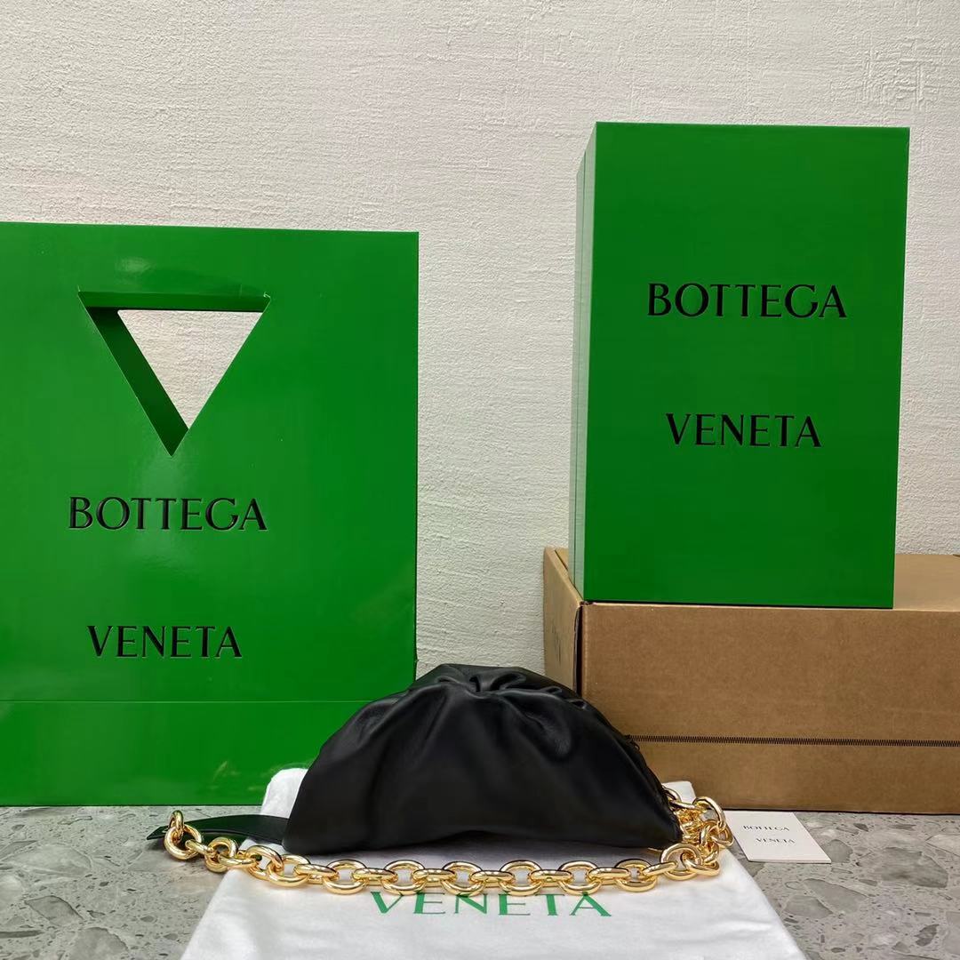 Bottega Veneta Chain Pouch Black. For Women. Women's Bags 12.2in/31cm - Soul Replicas