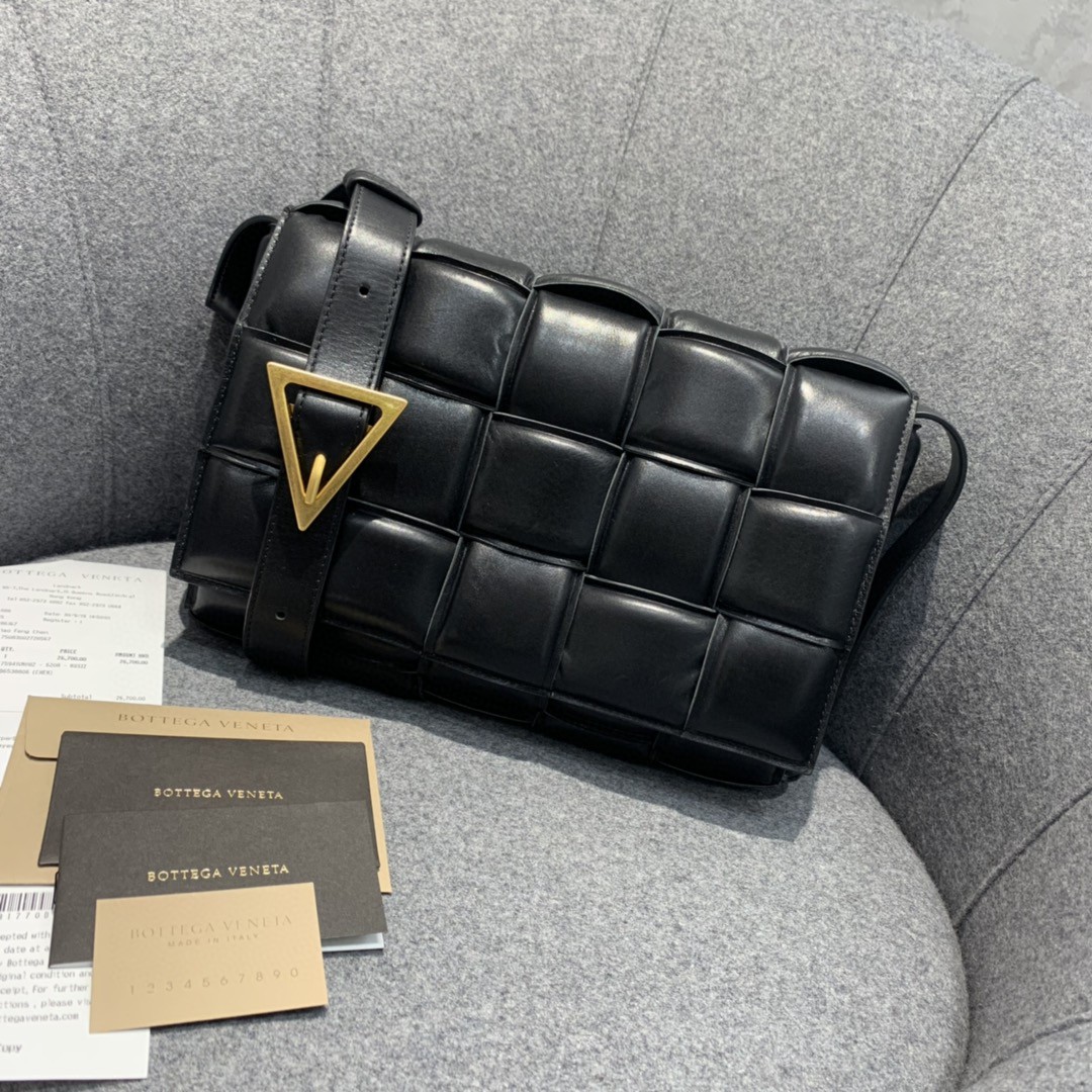 Bottega Veneta Padded Cassette Bag For Women 10.2in/26cm In Black 591970VCQR18425 - Soul Replicas