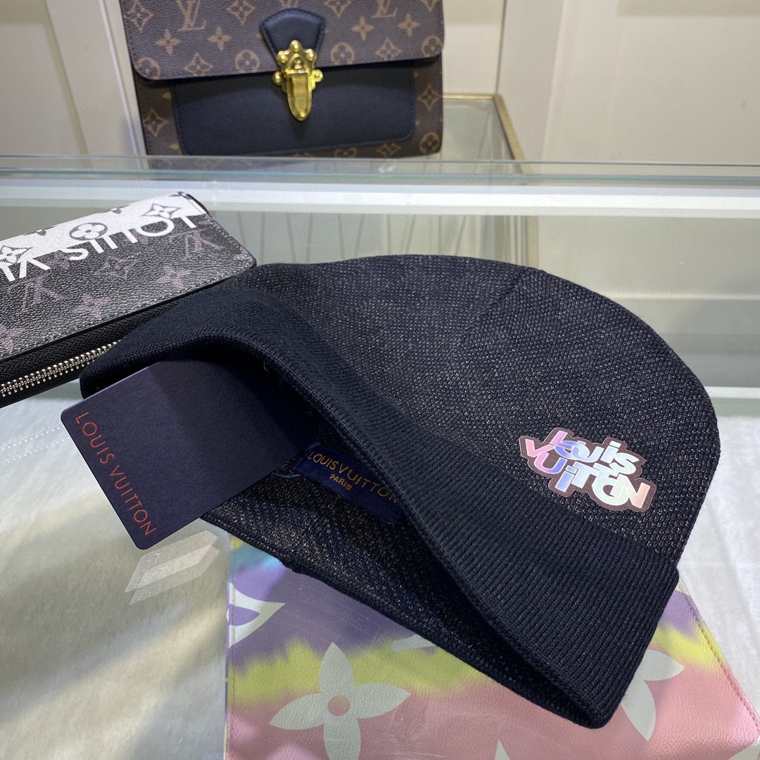 Louis Vuitton Beanie In Black LV Headwear - Soul Replicas