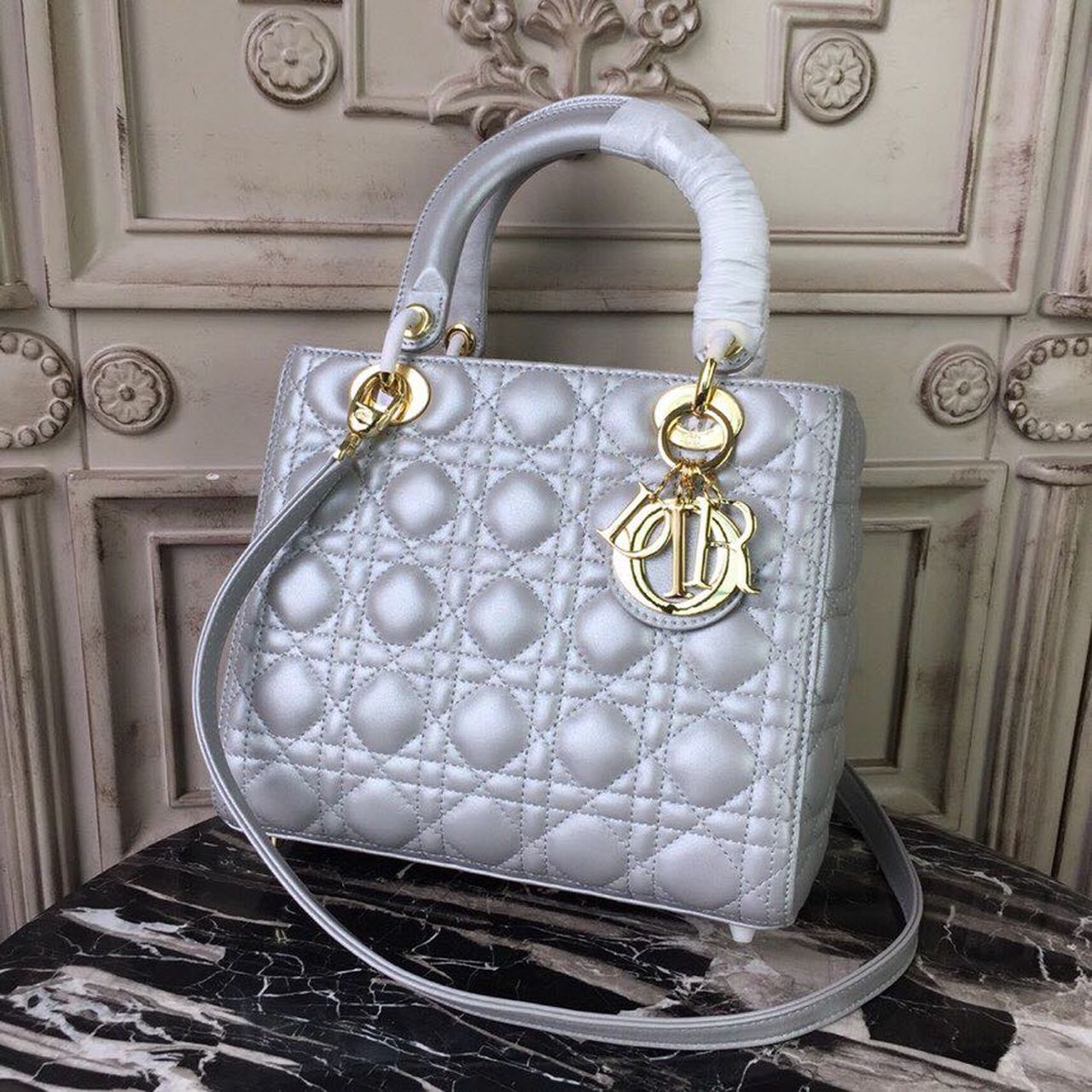 Christian Dior Medium Lady Dior Bag Gold Toned Hardware For Women 9.5in/24cm CD - Soul Replicas