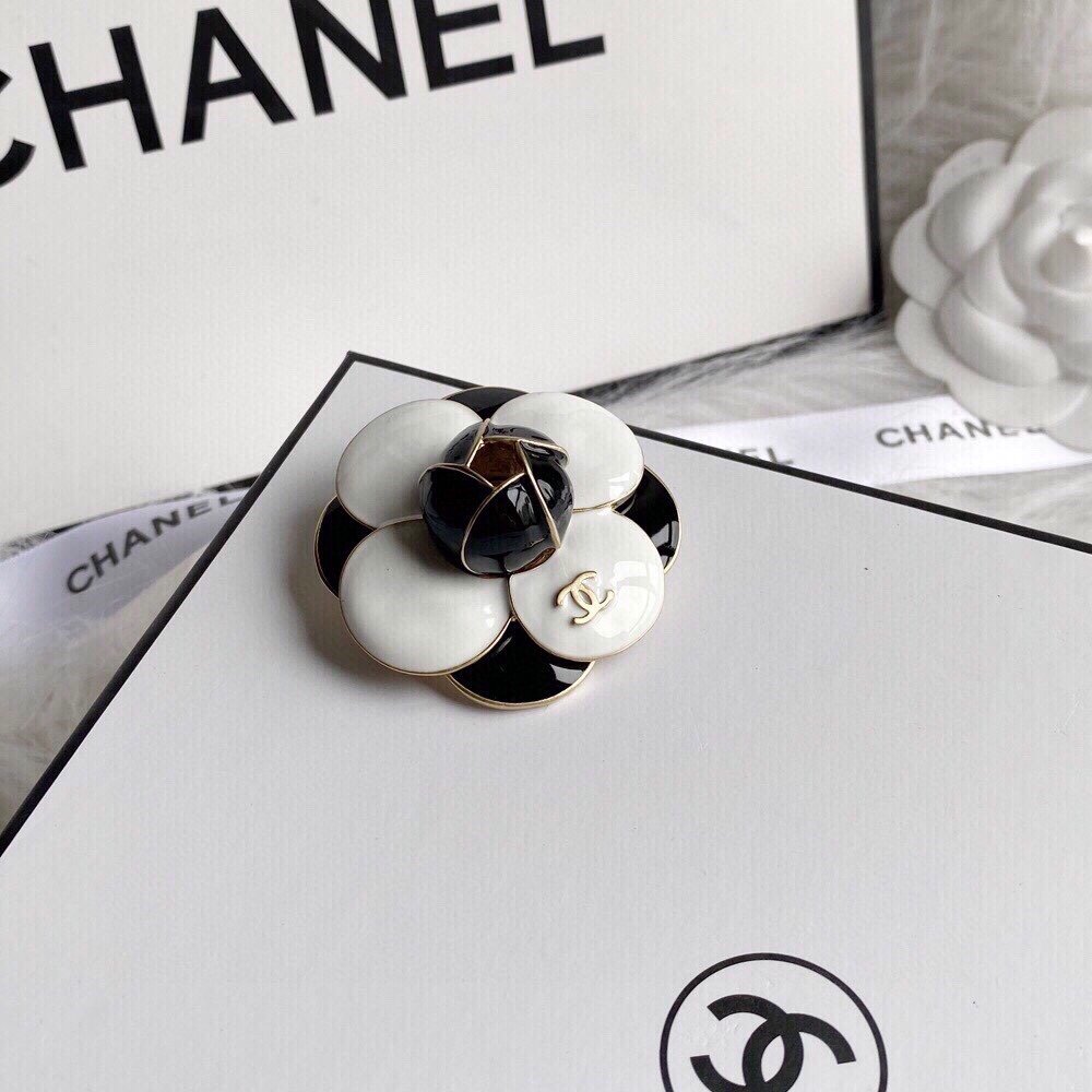 Chanel Brooch - Soul Replicas