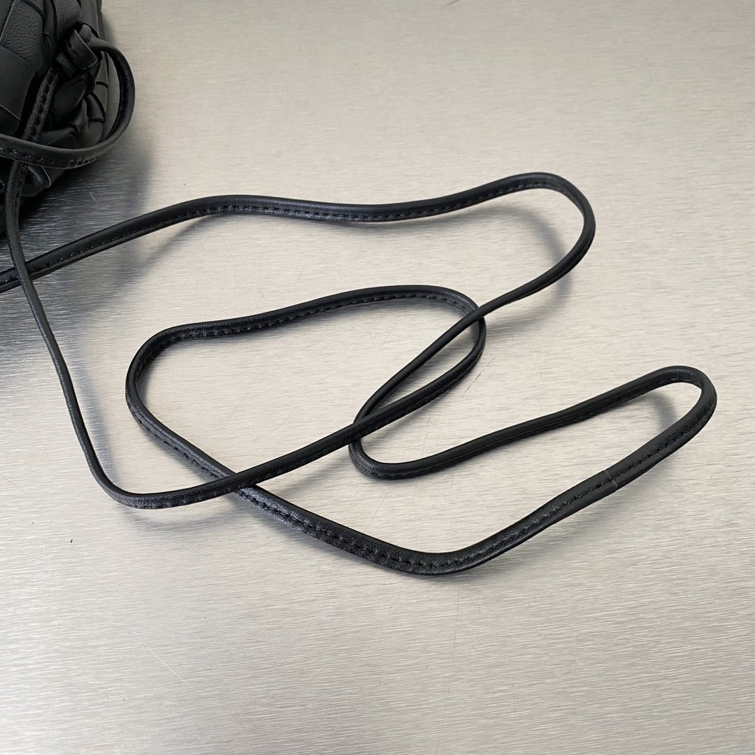 Bottega Veneta Mini Pouch Black. For Women. Women-s Bags 8.6in/22cm 585852VCPP18803 - Soul Replicas