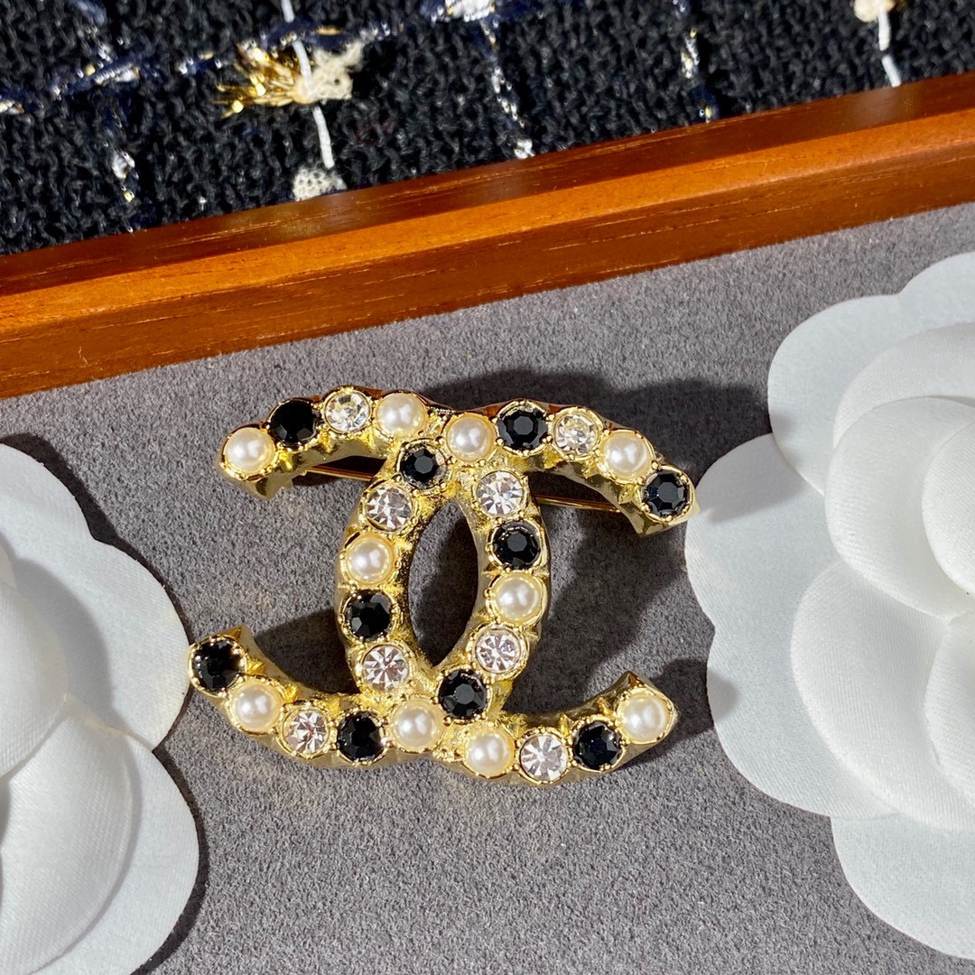 Chanel Brooch - Soul Replicas