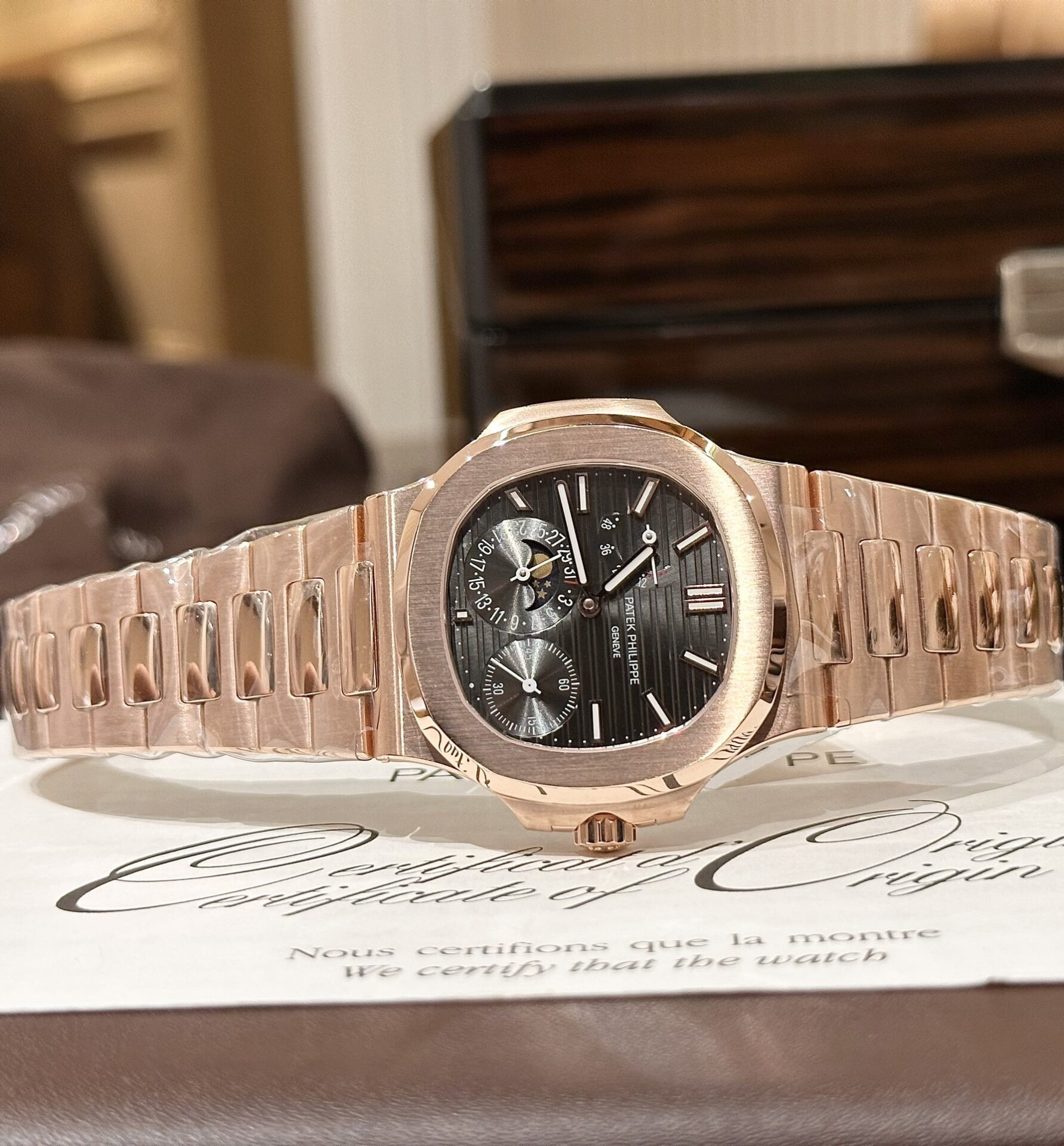 Patek Philippe Best Replica Watch Nautilus 5712R Gold Wrapped GR Factory 40mm - Soul Replicas