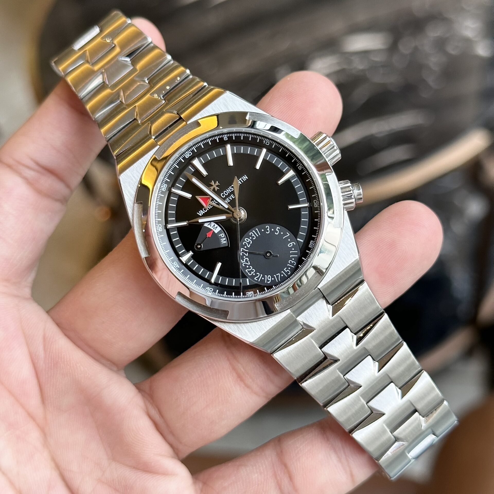 Vacheron Constantin Overseas Tourbillon 7900V Rep 11 Watch Black Dial 41mm - Soul Replicas