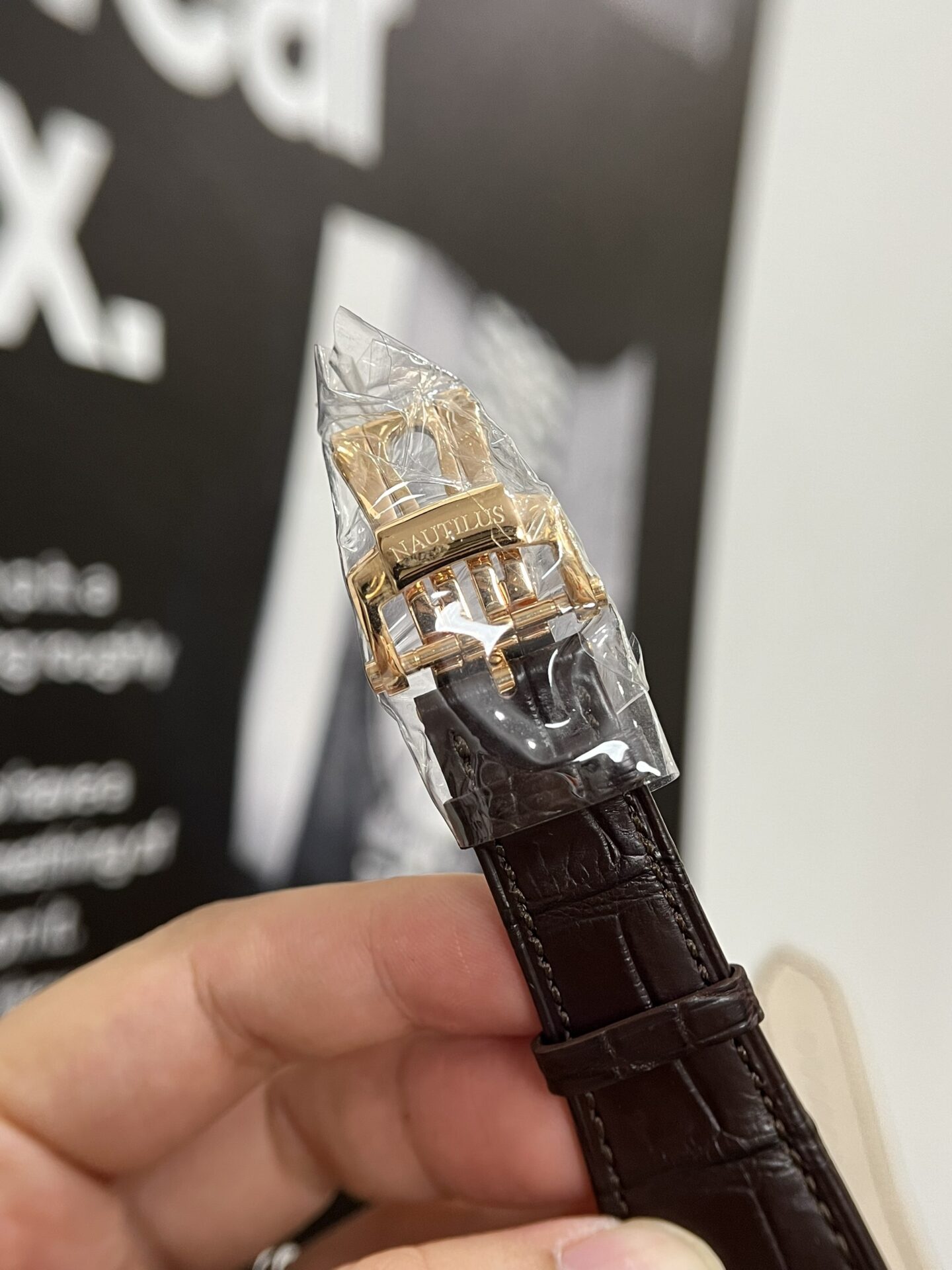 Patek Philippe Nautilus 5711 Replica Watch Gold Wrapped 3K Factory 40mm - Soul Replicas