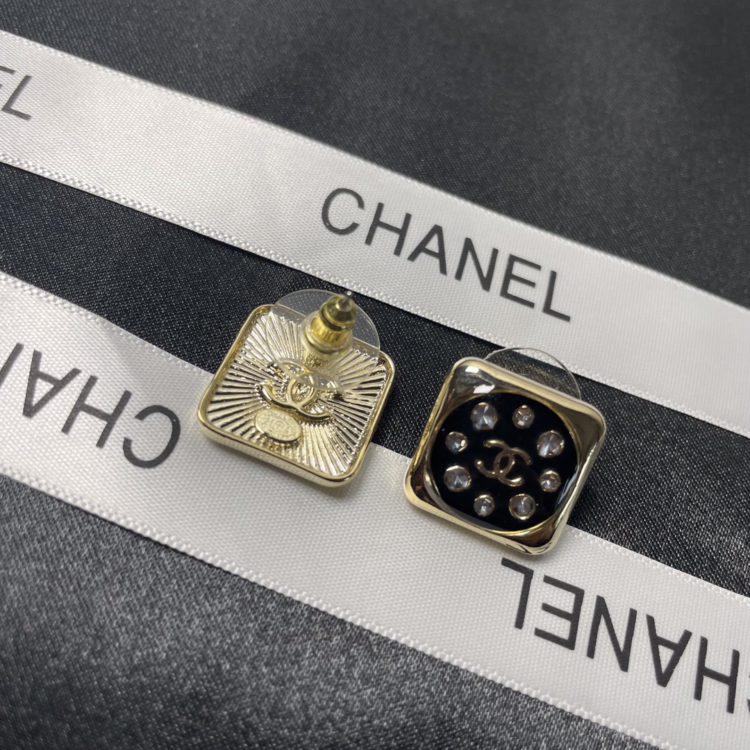 Chanel Earrings - Soul Replicas