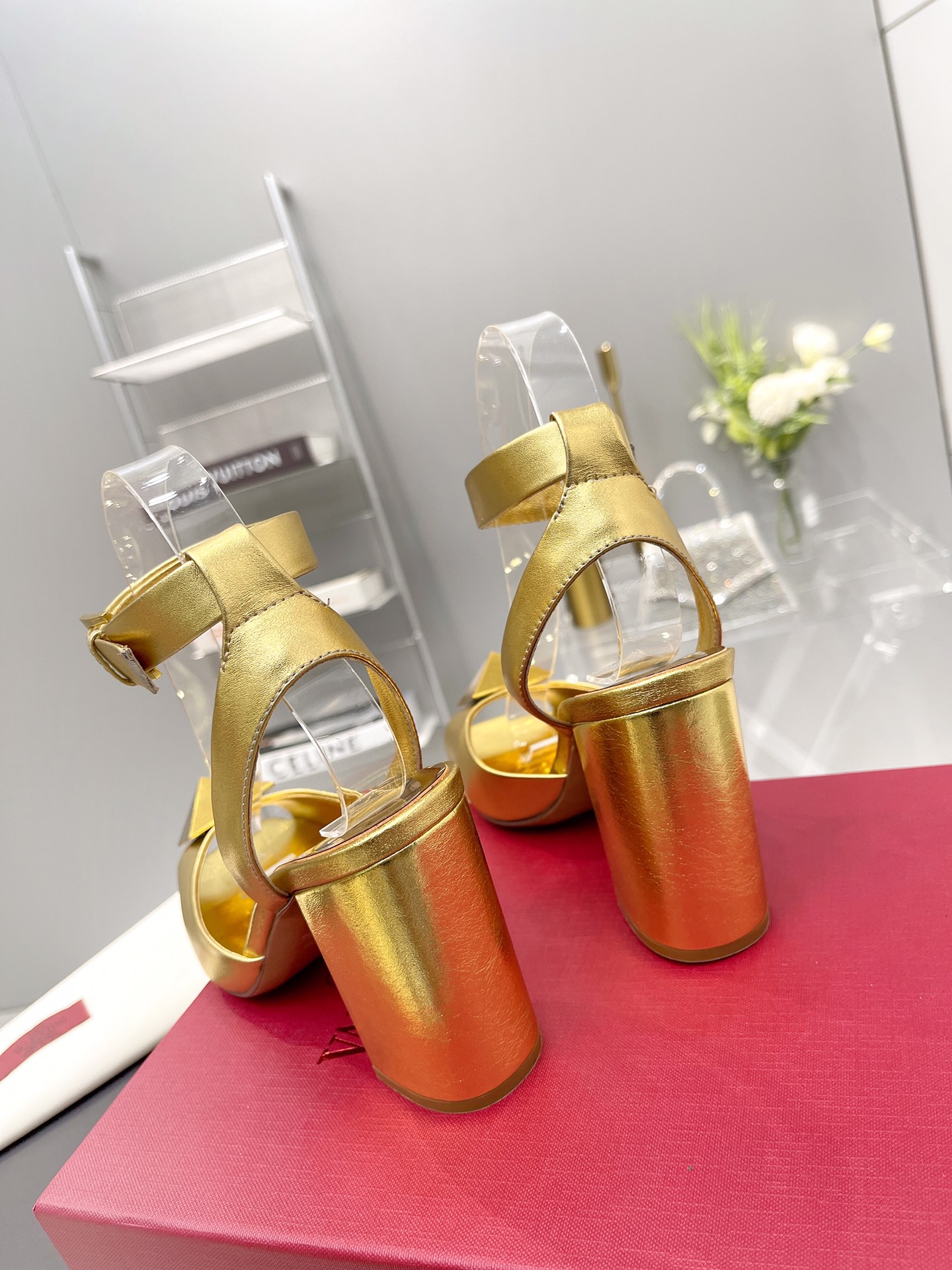 Valentino Garavani One Stud Sandal With Maxi Stud Embellishment Gold For Women XW0S0EI6CYII16 - Soul Replicas