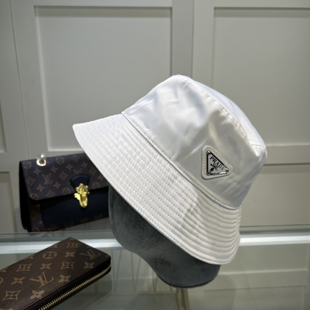 Prada Re-Nylon Bucket Hat White Prada Hat 1HC137_2DMI_F0009 - Soul Replicas