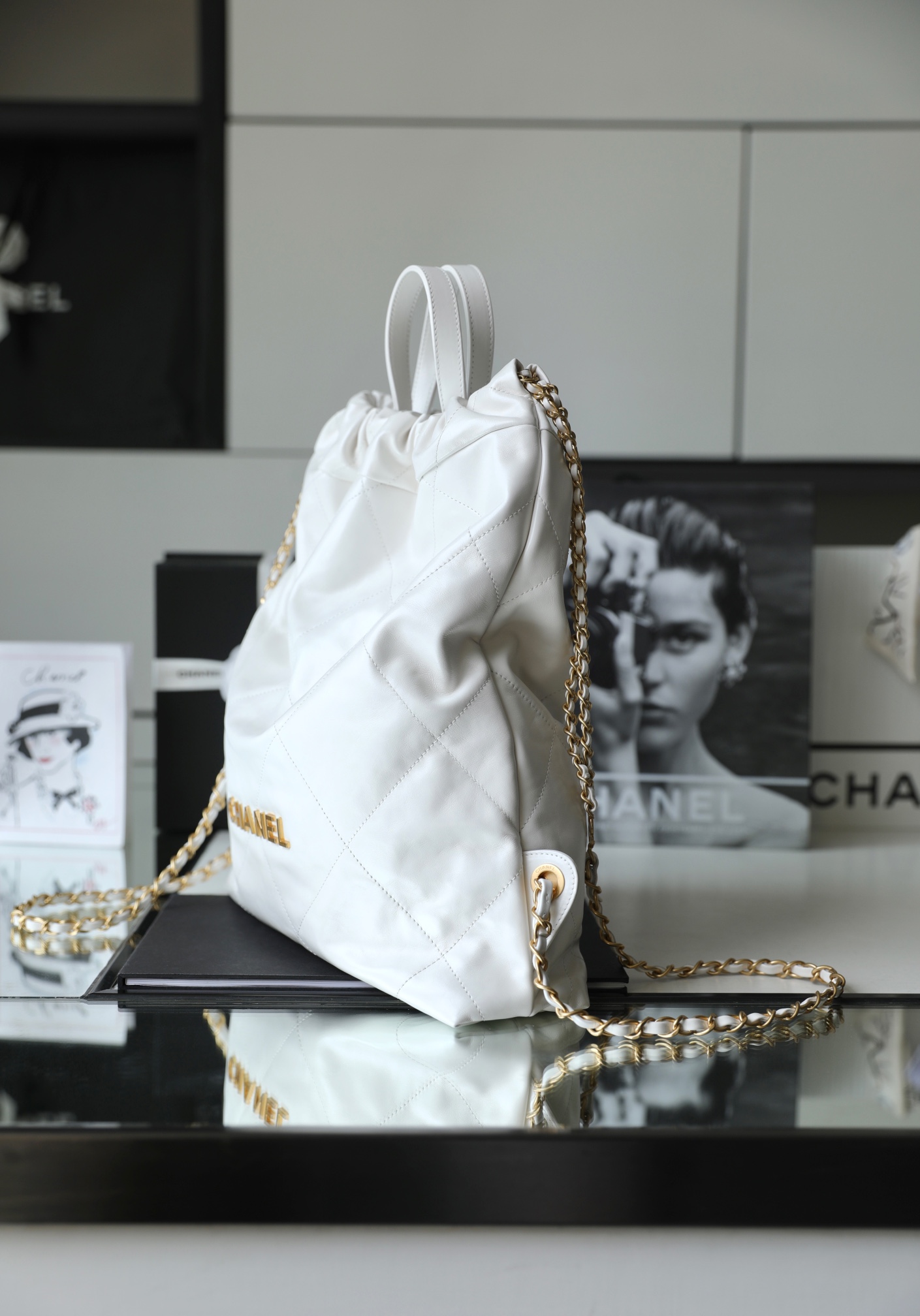 ChanelLarge Chanel22 Backpack White For Women. Women-s Bags 19.9in/51cm AS3313 B08037 10601 - Soul Replicas