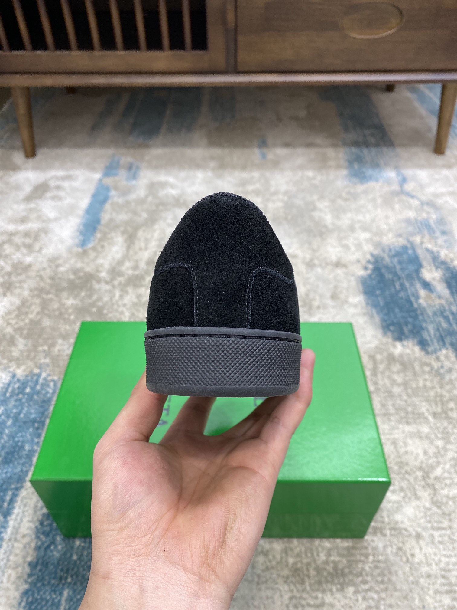 Bottega Veneta Men's With Wave Line Sneakers Black For Men - Soul Replicas