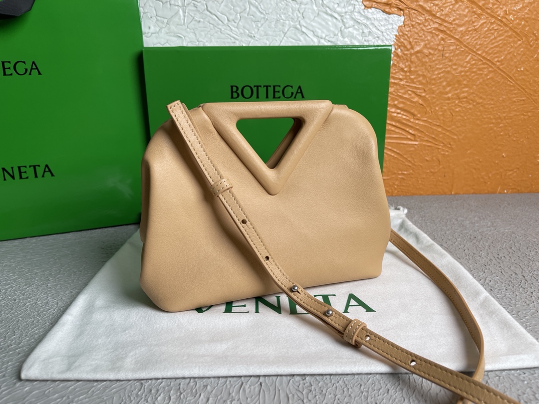 Bottega Veneta Point Brown. For Women. Women's Bags 8.6in/22cm - Soul Replicas