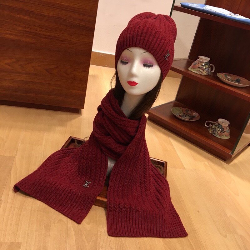 Louis Vuitton Beanie & Scarf Set In Red - Soul Replicas