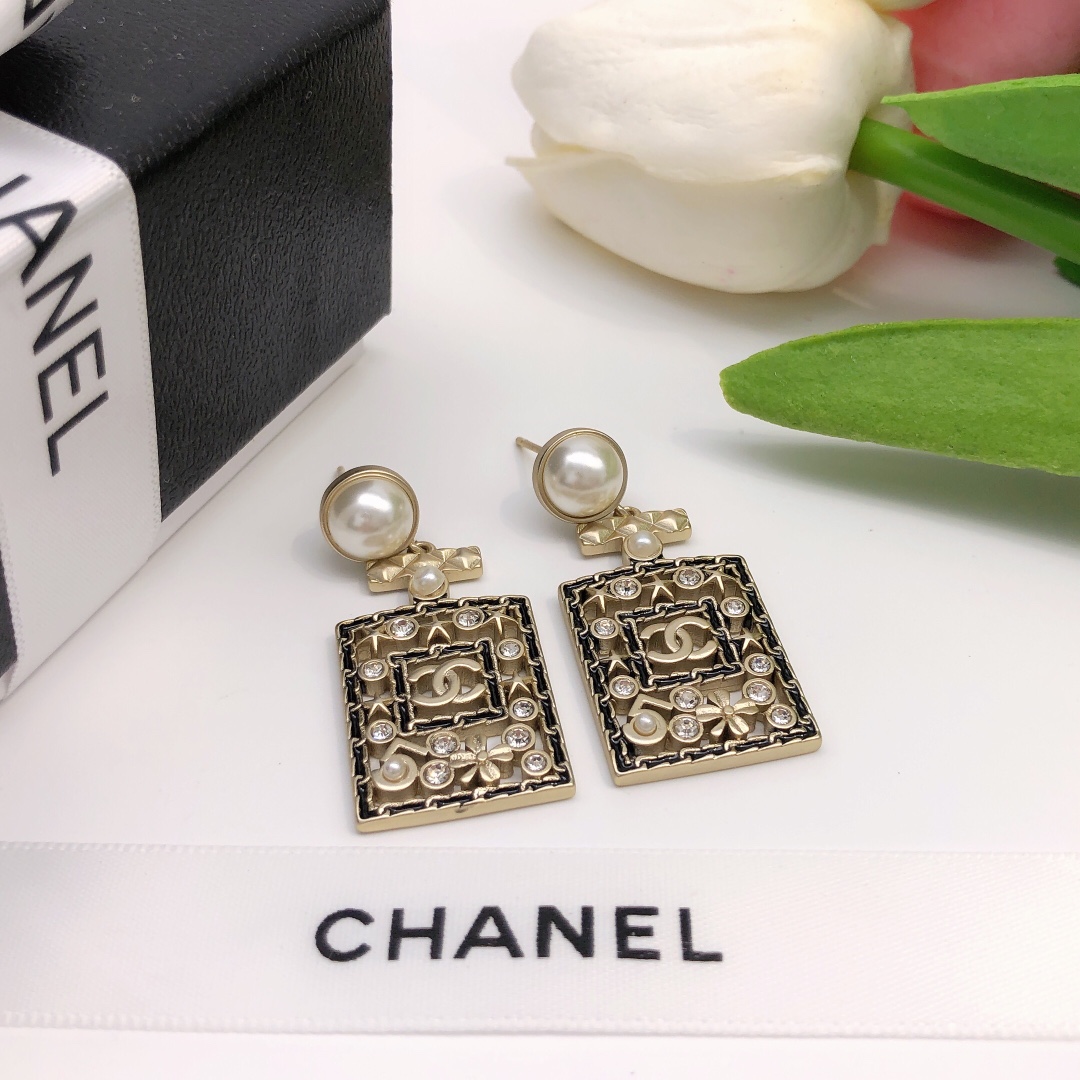 Chanel Earrings - Soul Replicas