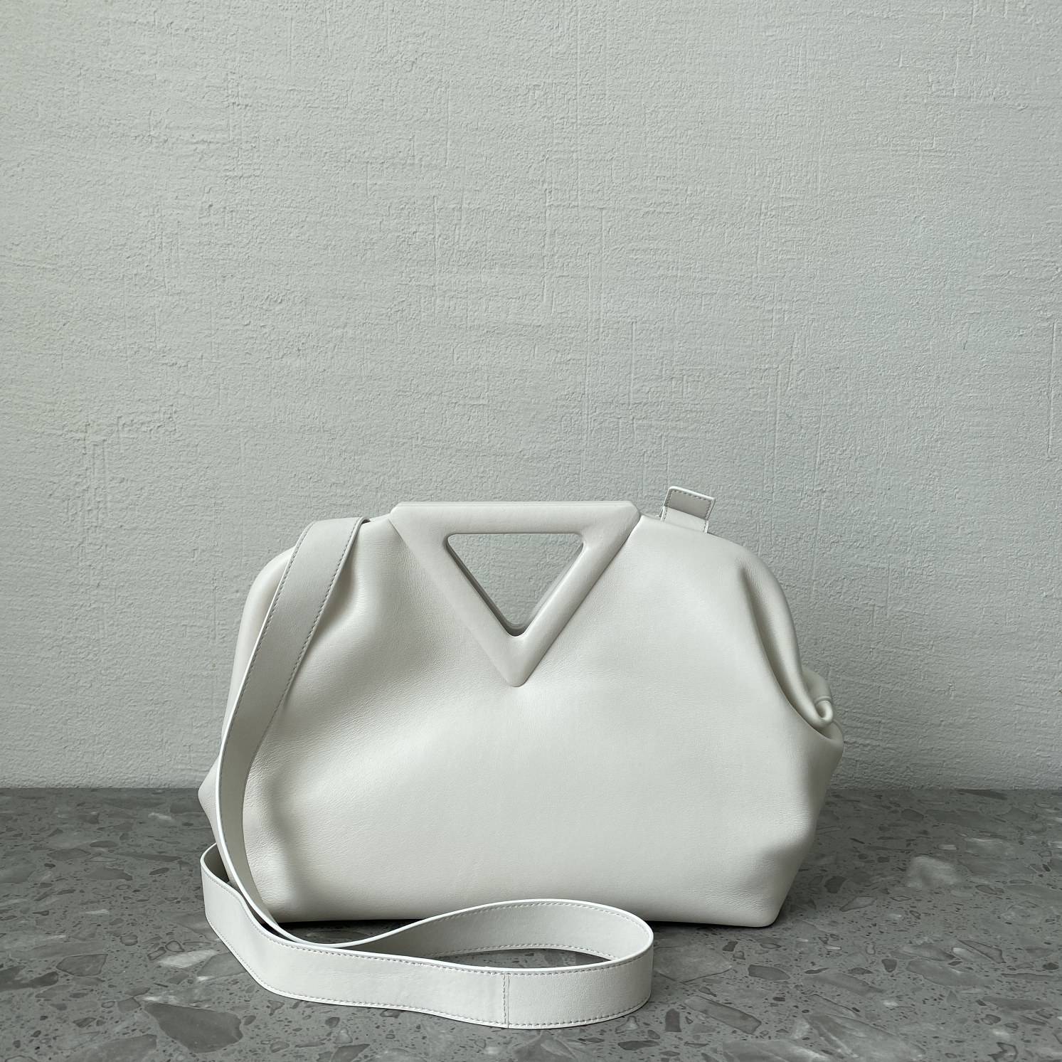 Bottega Veneta Point Chalk. For Women. Women's Bags 13.7in/35cm 652446VCP409137 - Soul Replicas