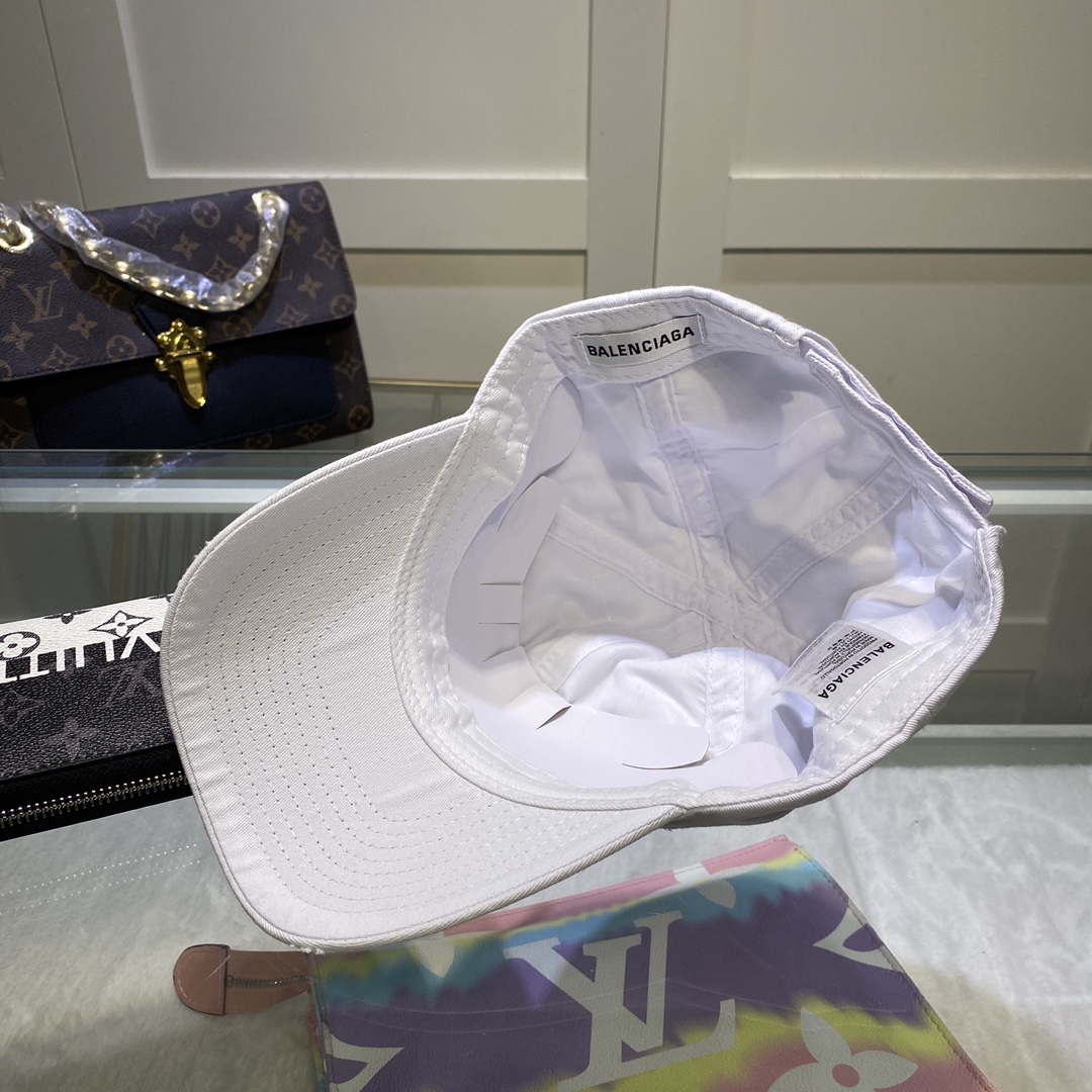 Balenciaga Logo Front Cap In White - Soul Replicas