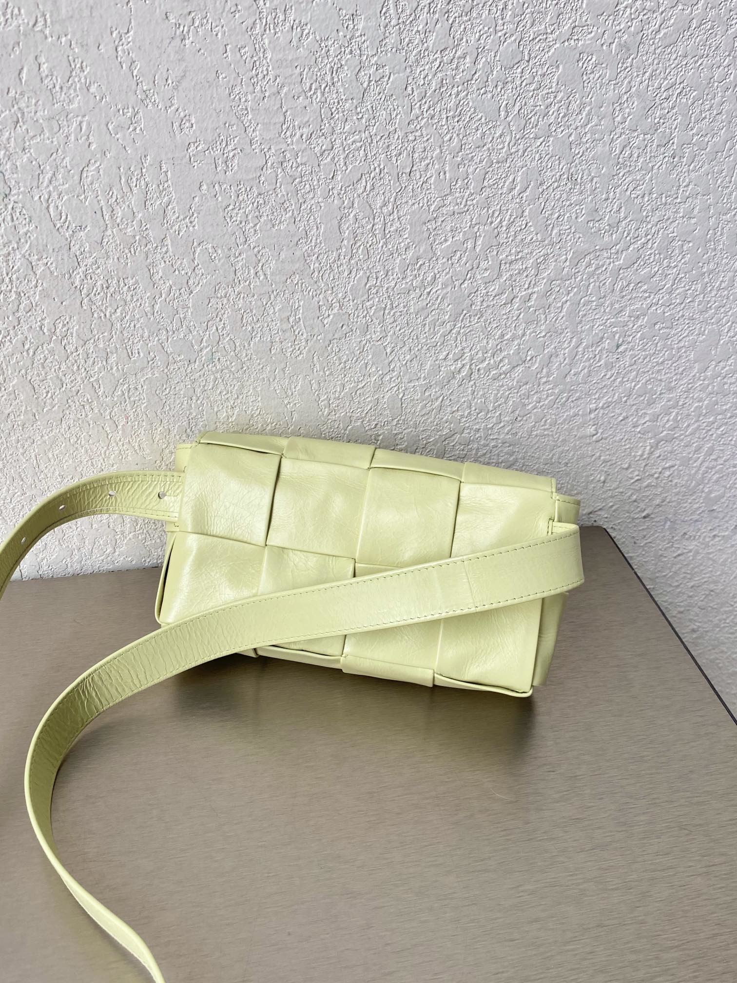 Bottega Veneta Cassette Belt Bag Lemon. For Women. Women-s Bags 7.1in/18cm 651053VCQ729413 - Soul Replicas