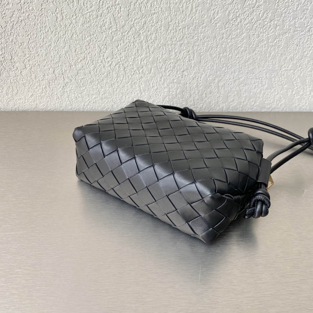 Bottega Veneta Mini Loop Camera Bag Black. For Women. Women's Bags 6.7in/17cm 680254V1G118425 - Soul Replicas