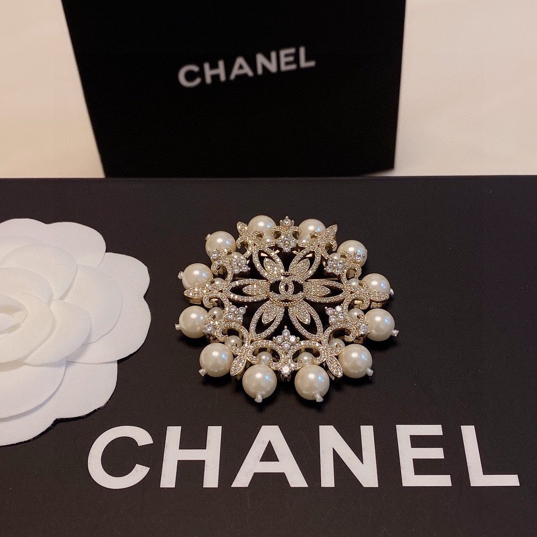 Chanel Brooch - Soul Replicas